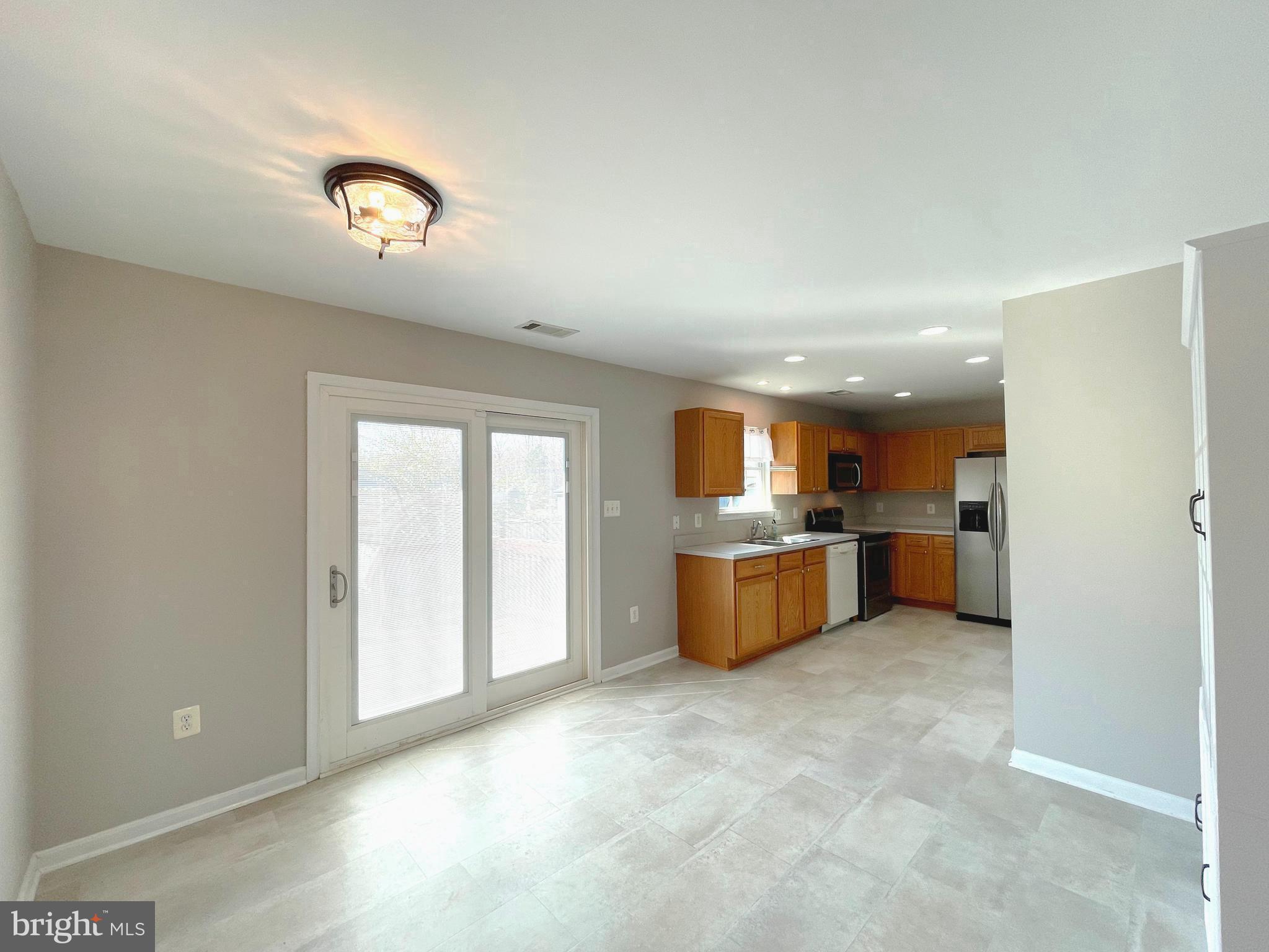 813 YARDLEY DRIVE