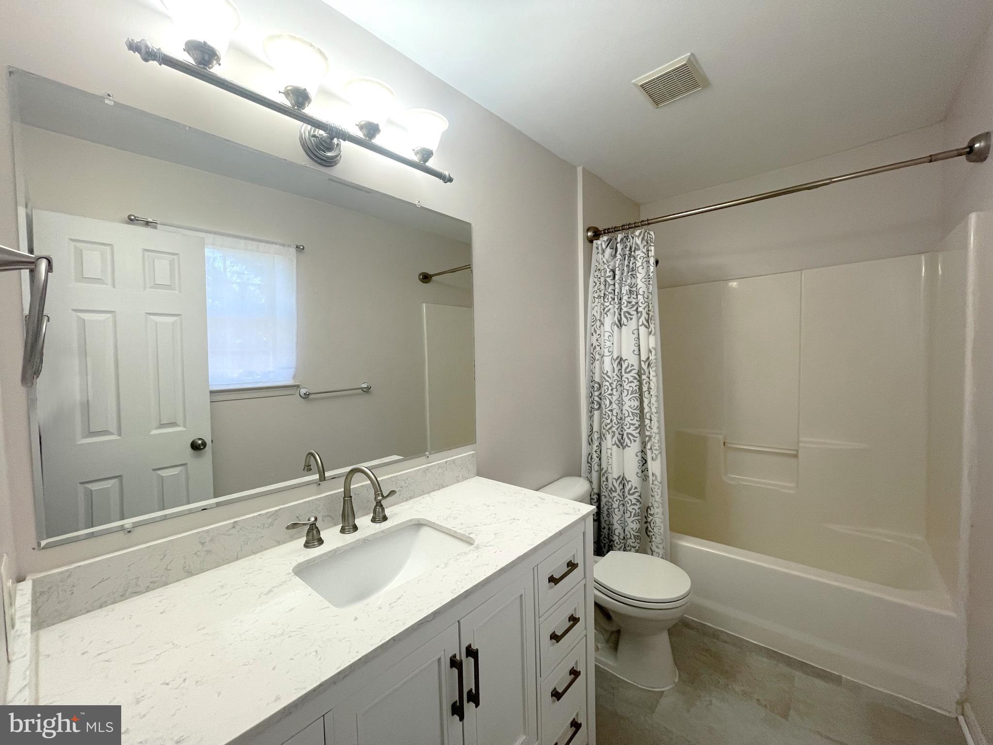 YARDLEY HILLS - Residential Lease