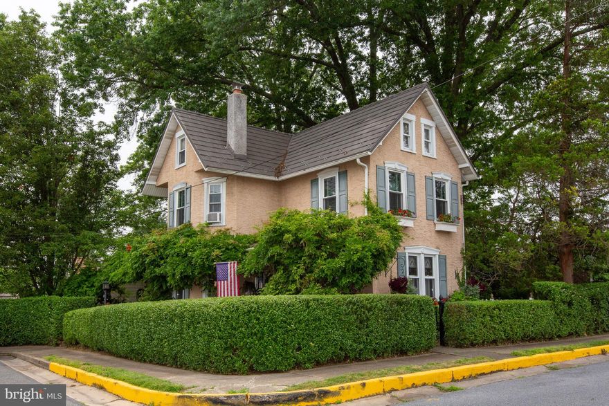 Nestled on a picturesque lot with mature trees and lush landscaping, this cozy two-story home offers a perfect blend of comfort and functionality. The home's inviting exterior is framed by established greenery that provides both privacy and natural beauty.
Inside, you'll find a warm, welcoming atmosphere. The main floor features a cozy living room with soft natural light, kitchen with modern conveniences, and a dining area ideal for family meals or entertaining. Warm finishes and comfortable proportions create a true sense of home. Upstairs, there are three bedrooms and a modern bathroom.
Out back, enjoy a spacious, fully fenced rear yard perfect for relaxing or entertaining. An above-ground pool offers a refreshing escape during warm months, while a patio provides the perfect spot for summer BBQs.  This is a gardeners delight with the many private outdoor sitting areas and peaceful areas to enjoy. A detached oversized garage sits at the rear of the property, offering abundant storage, workshop space, or parking for multiple vehicles.
This home combines the charm of mature landscaping with practical indoor and outdoor living spaces, ideal for anyone seeking a peaceful suburban retreat.

The Seller requires all offers to purchase this property to include a complete and signed "Buyer's Financial Statement" (BFI) and for all "NON-CASH" offers a Mortgage Pre-approval Letter from a reputable Mortgage Company.