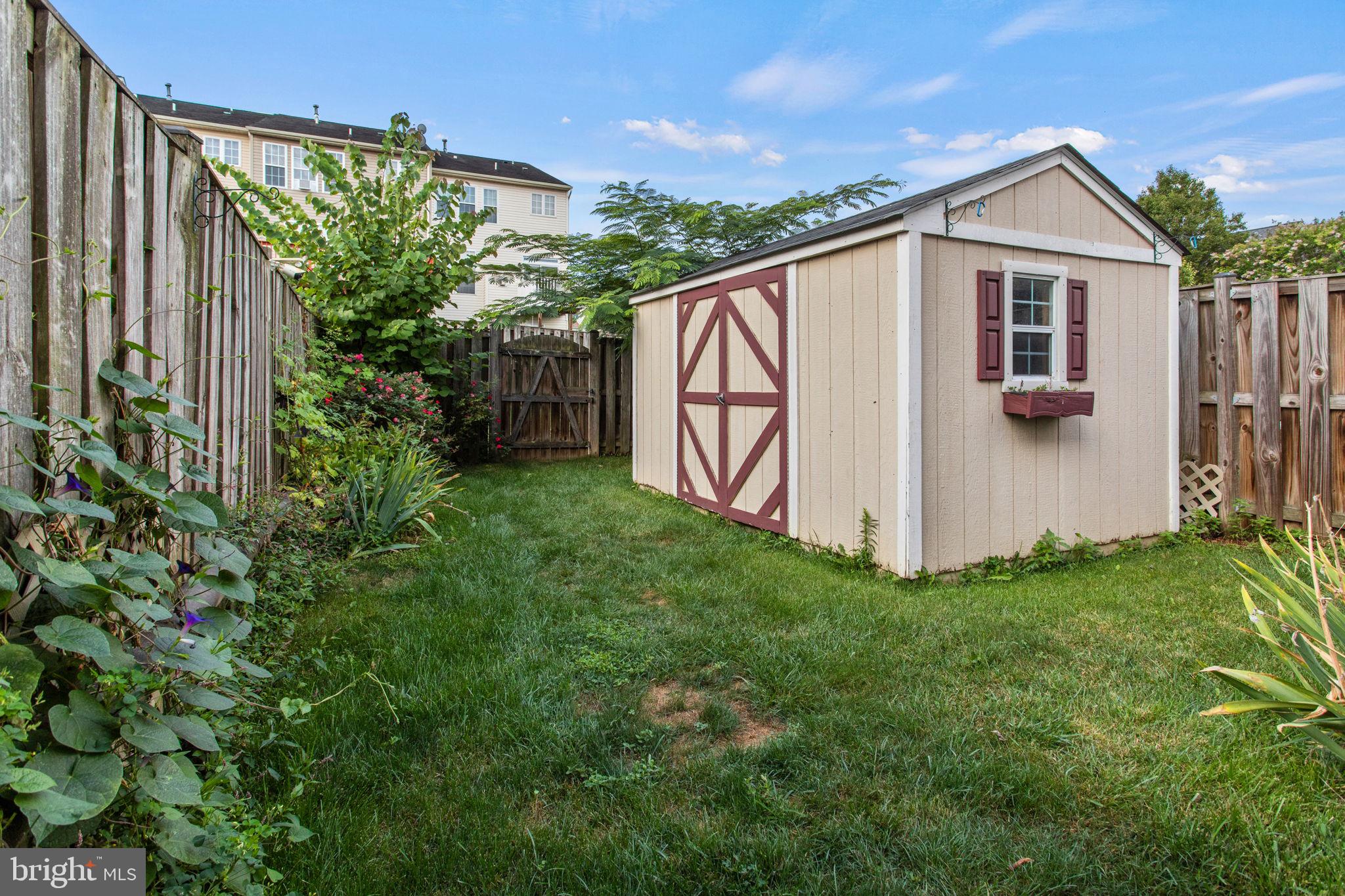 GALYN MANOR - Residential