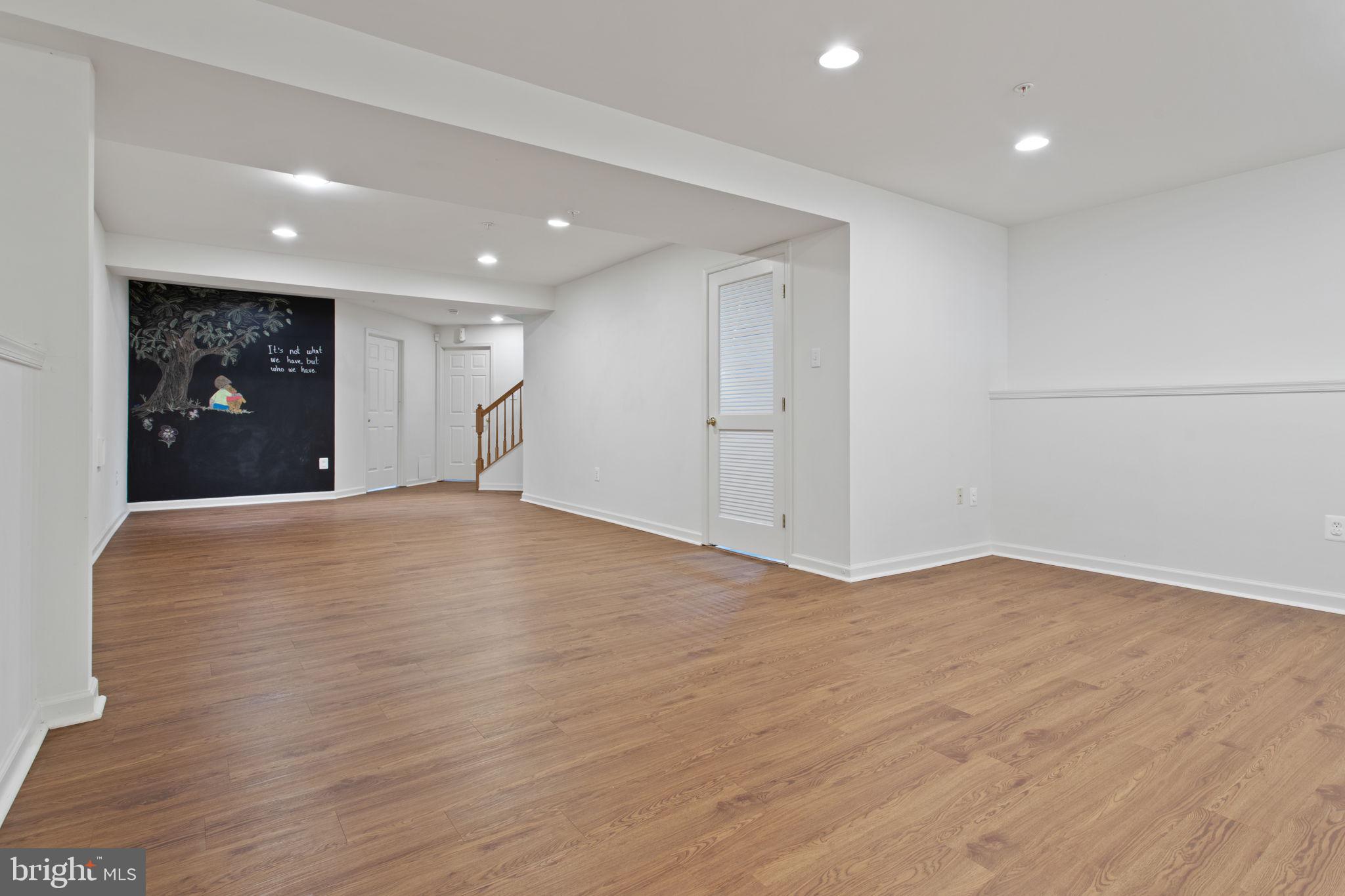 GALYN MANOR - Residential