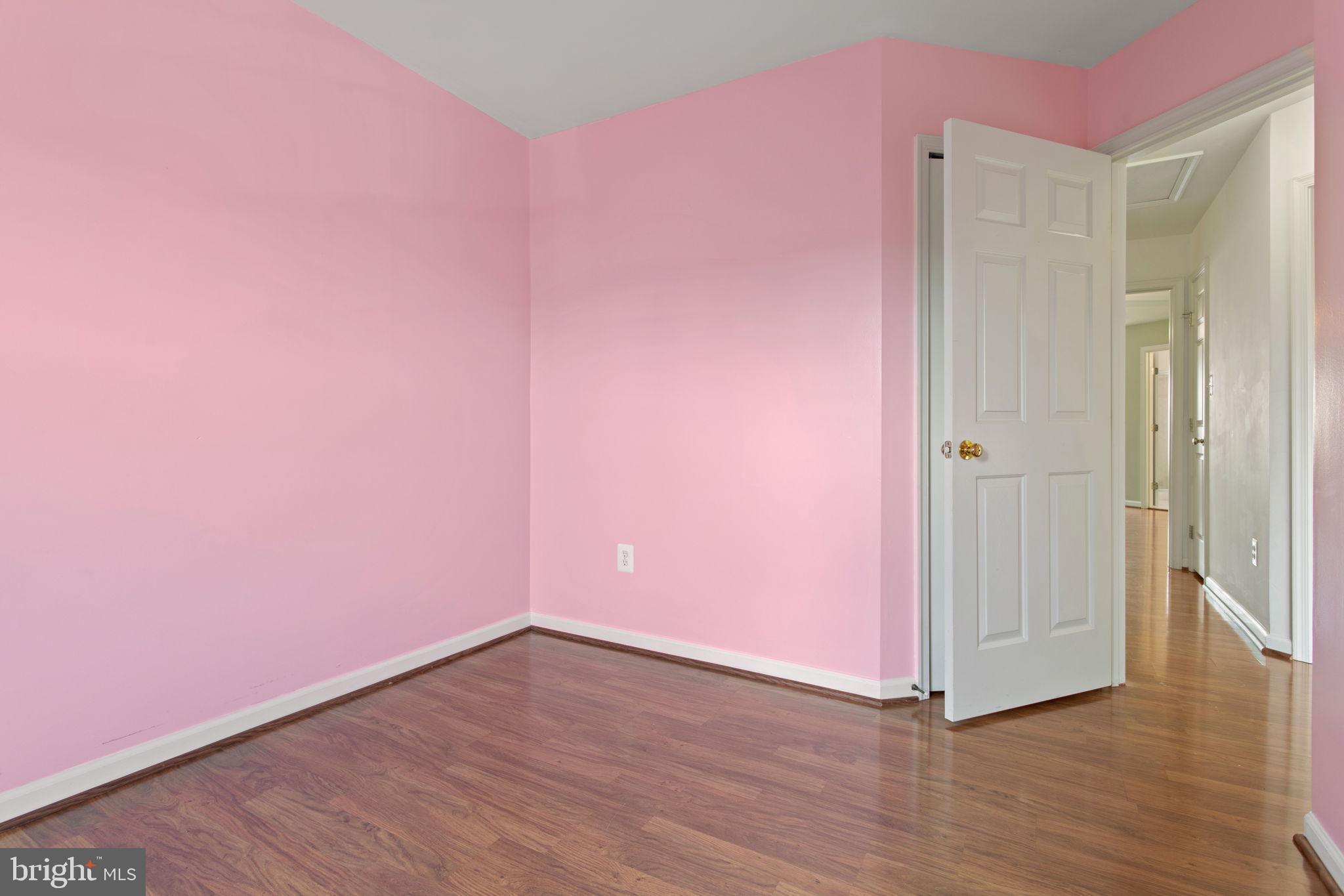 GALYN MANOR - Residential