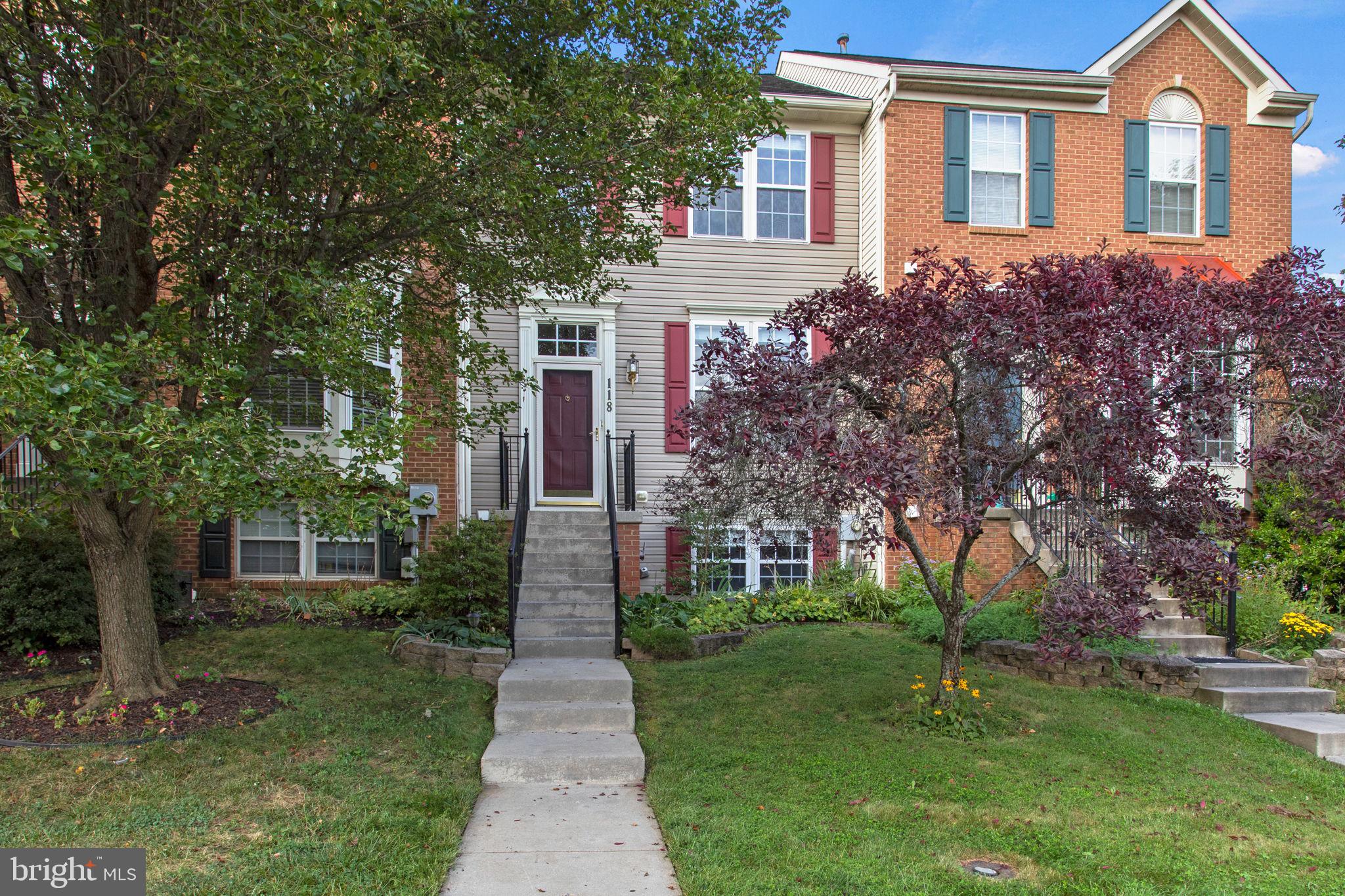 GALYN MANOR - Residential