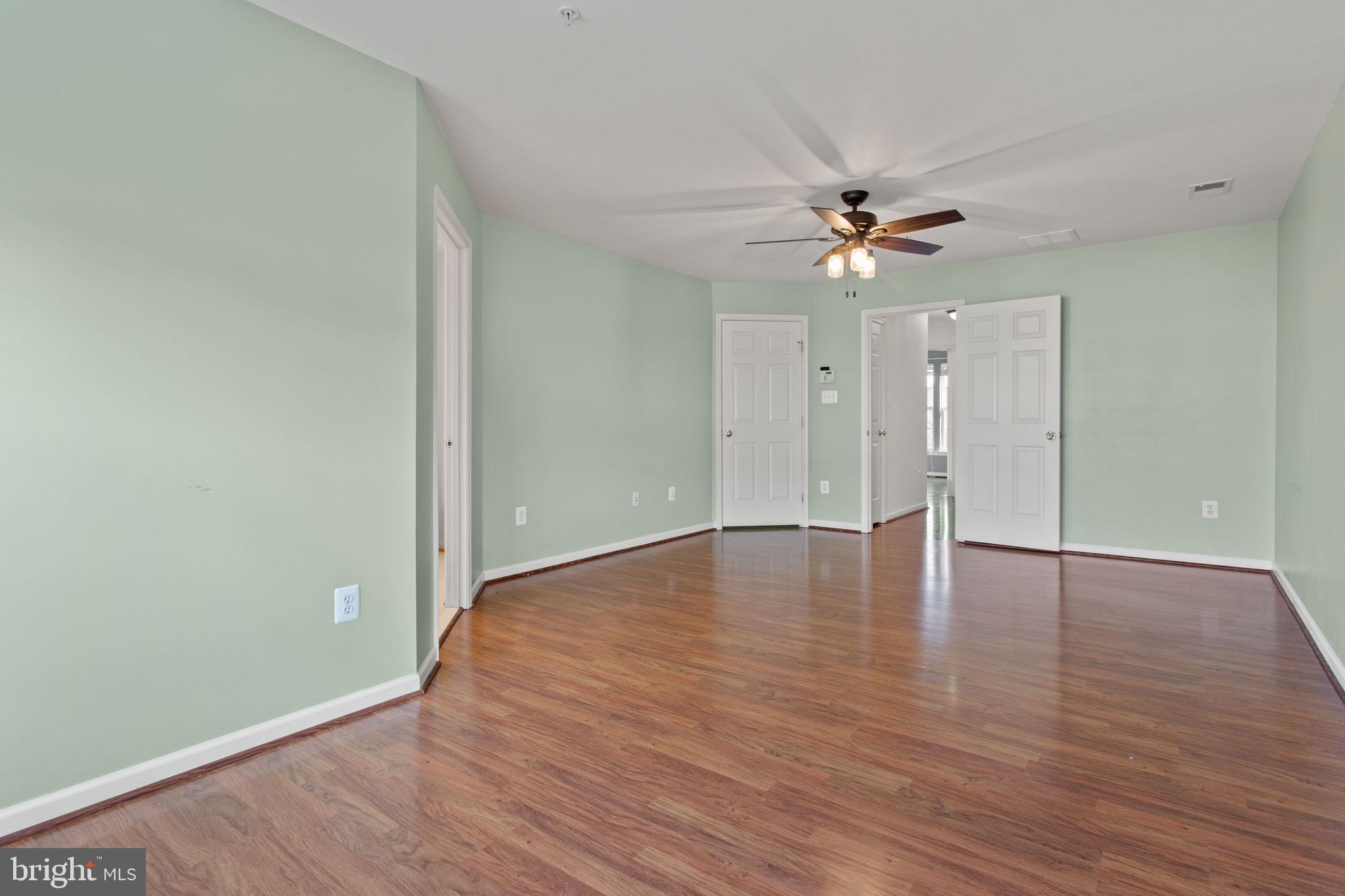 GALYN MANOR - Residential