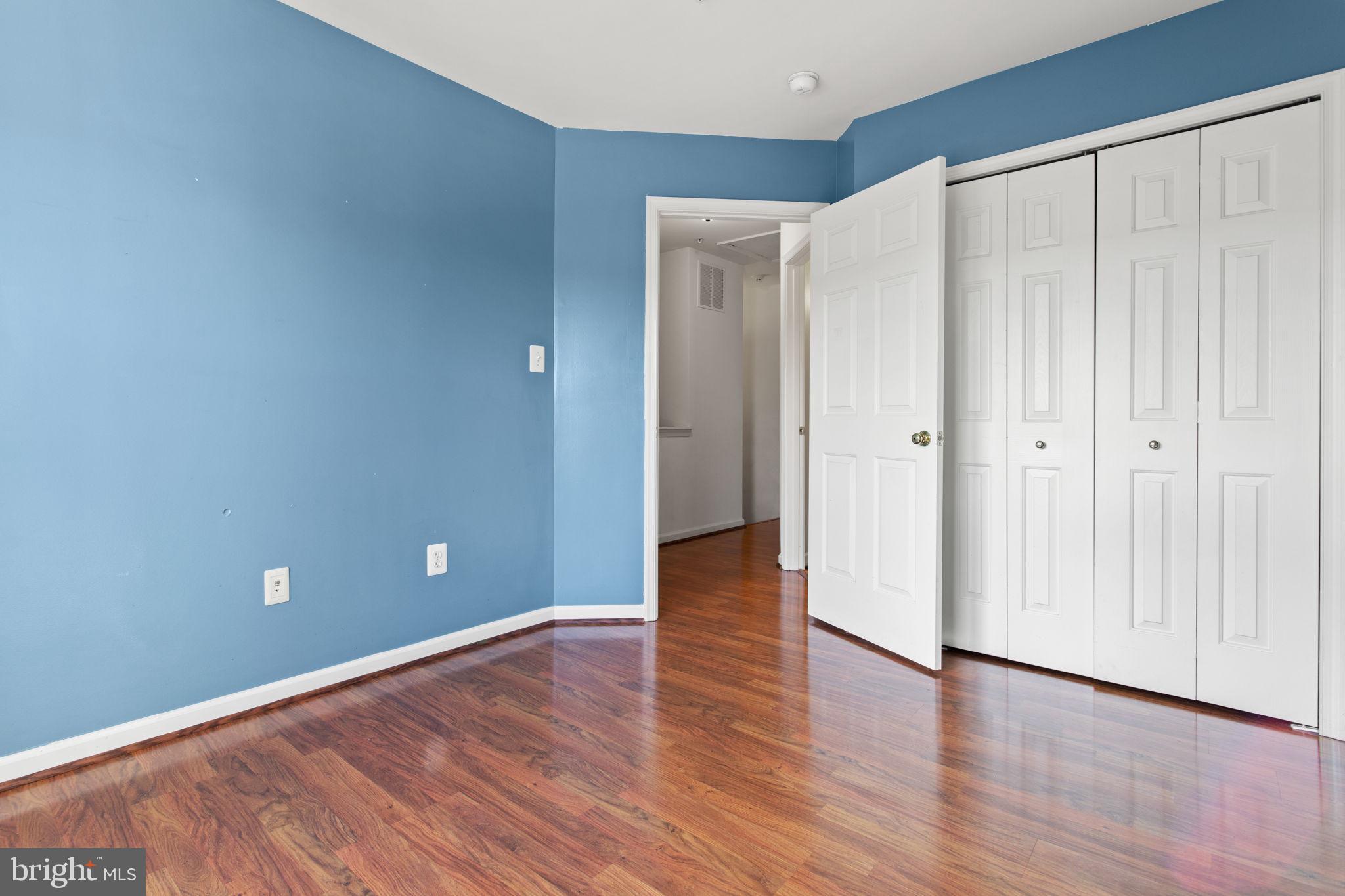 GALYN MANOR - Residential