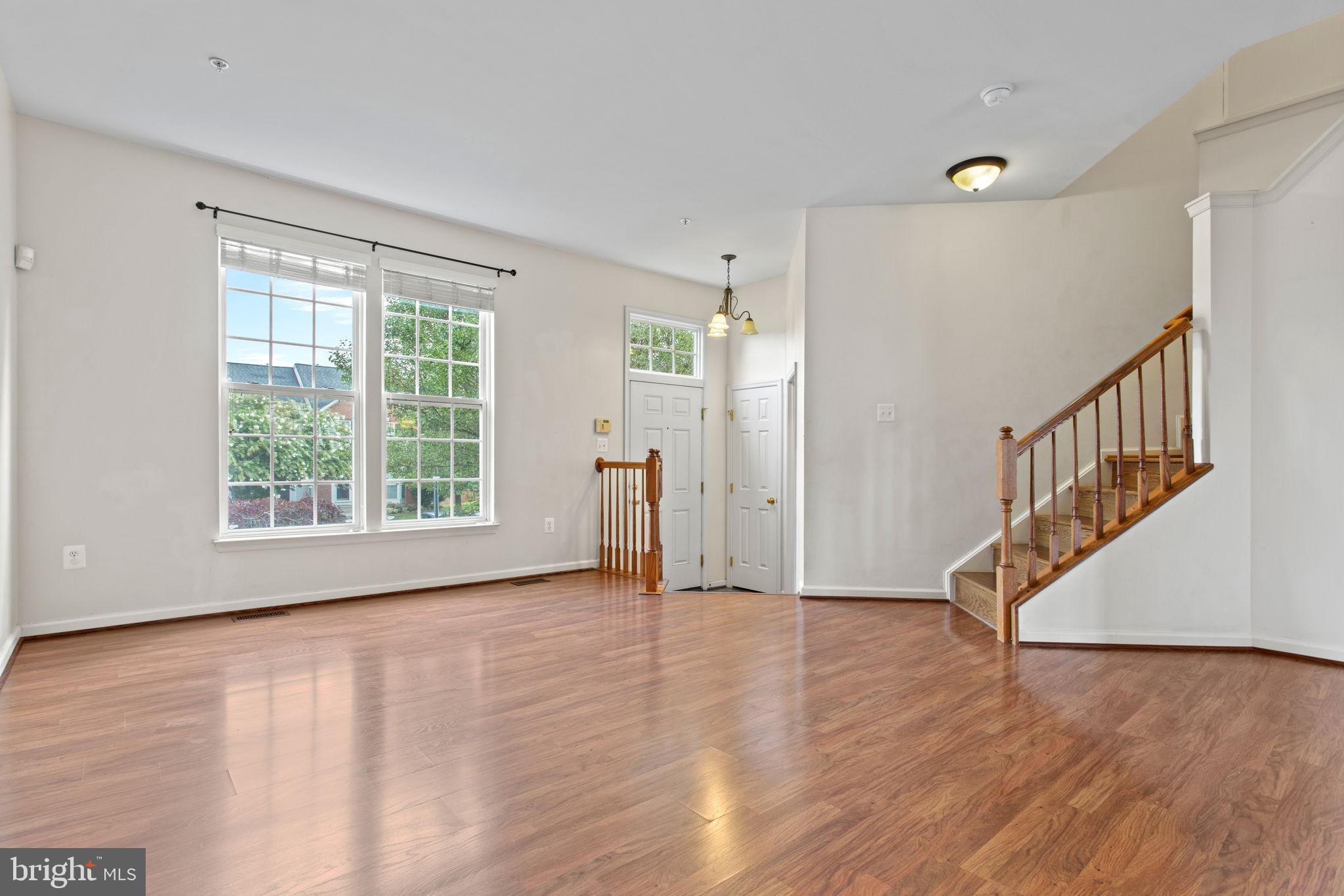 GALYN MANOR - Residential