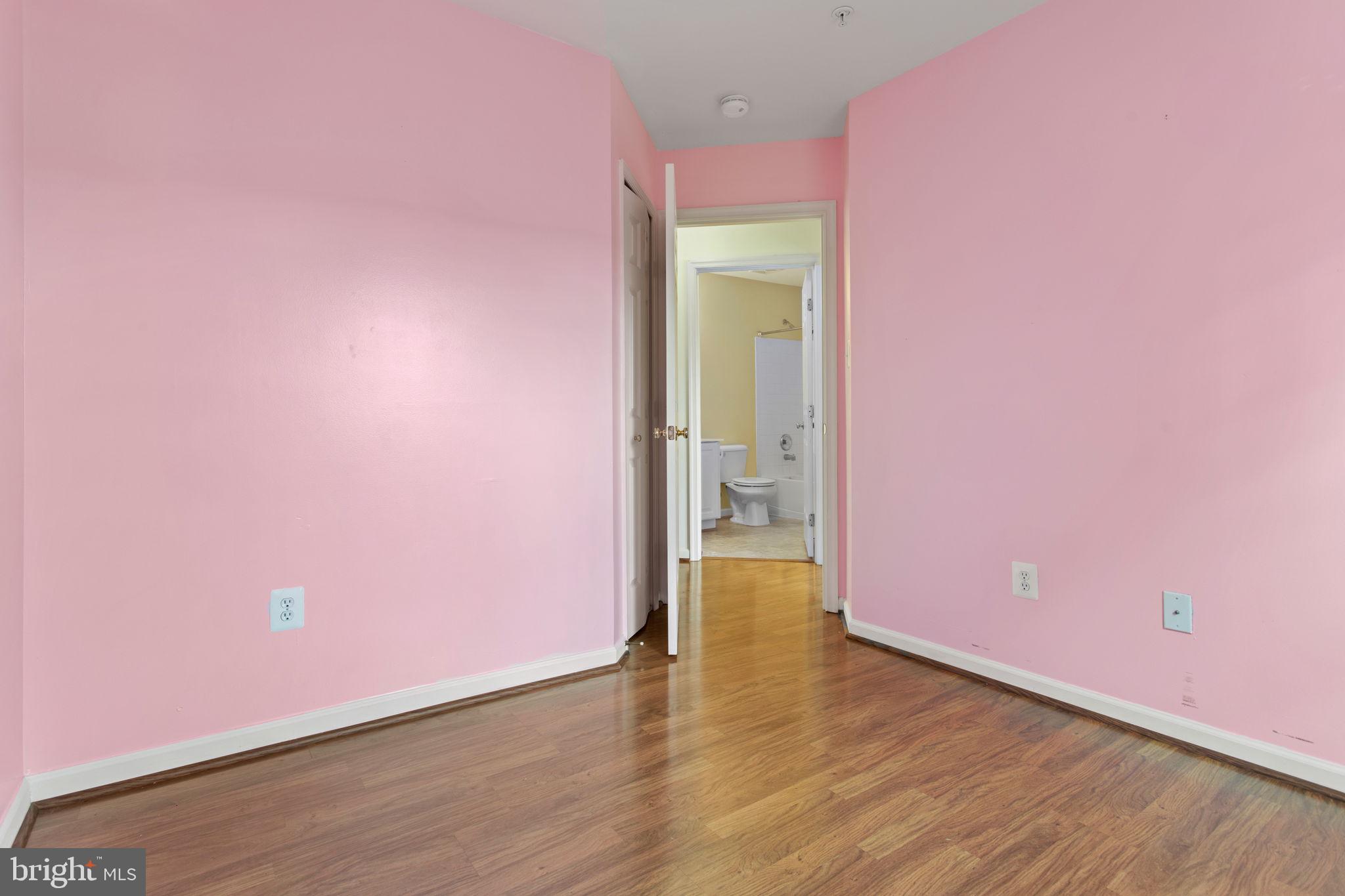 GALYN MANOR - Residential