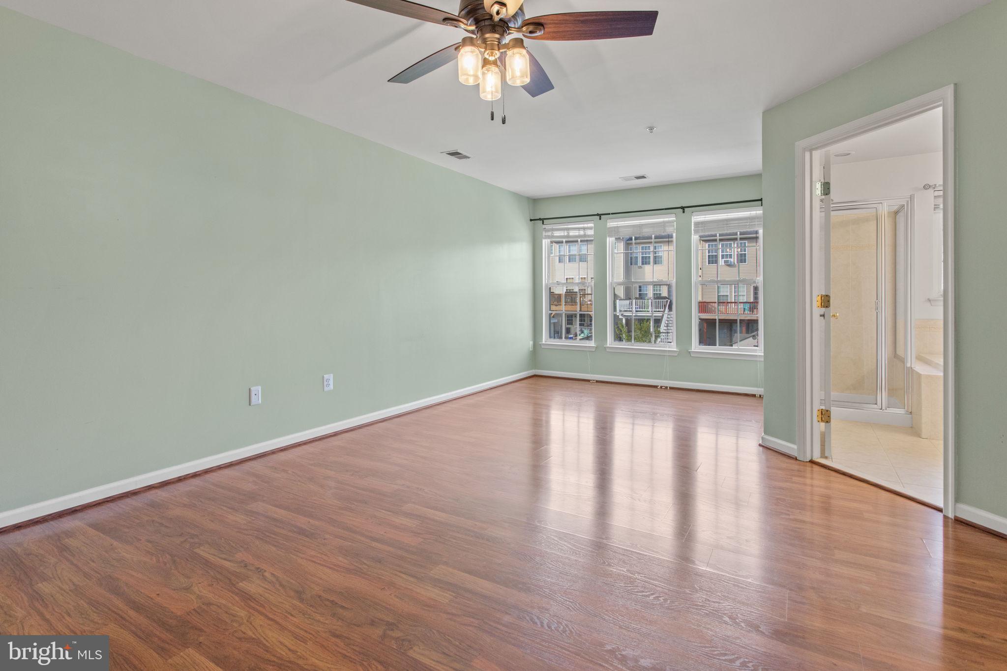 GALYN MANOR - Residential