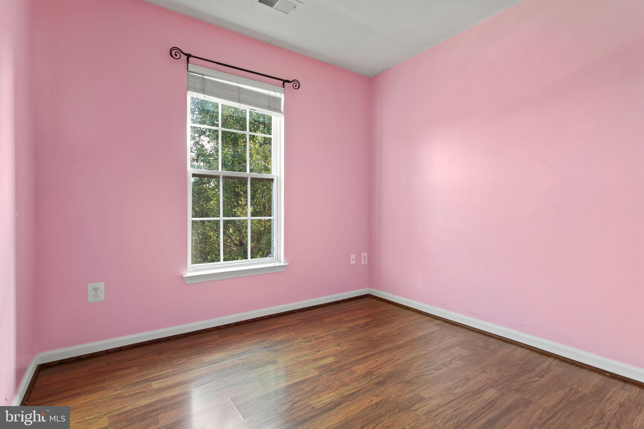 GALYN MANOR - Residential