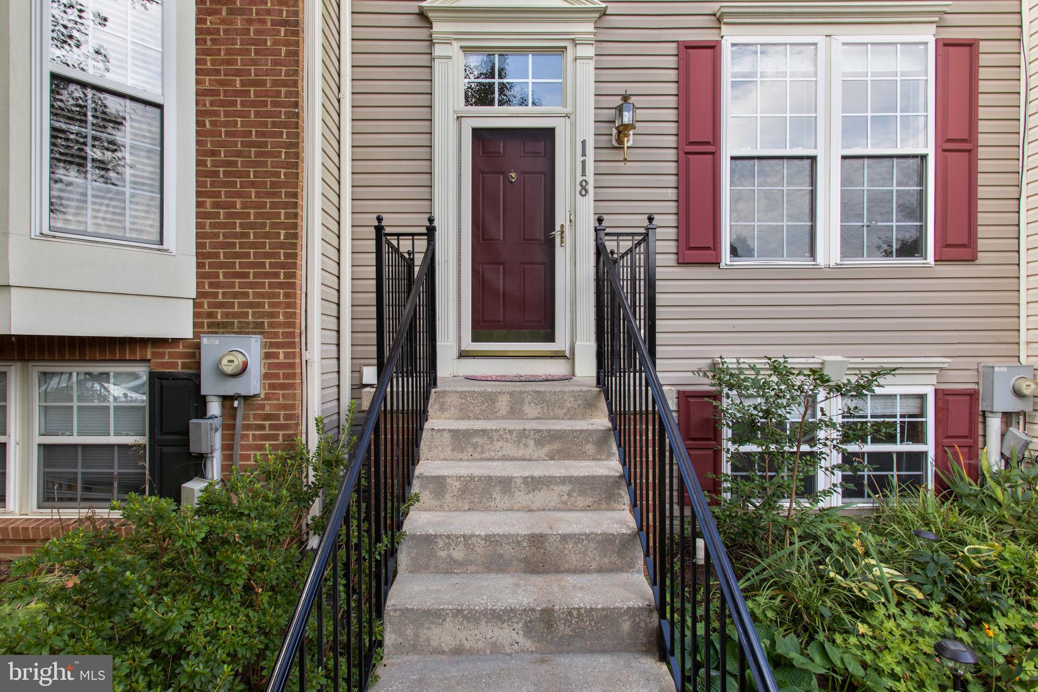 GALYN MANOR - Residential