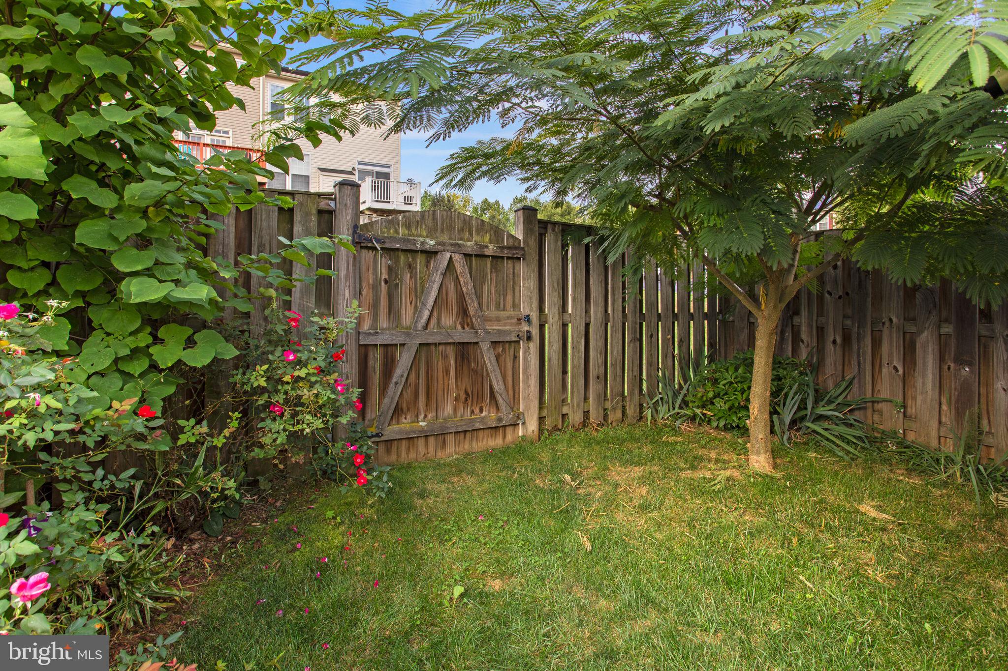 GALYN MANOR - Residential