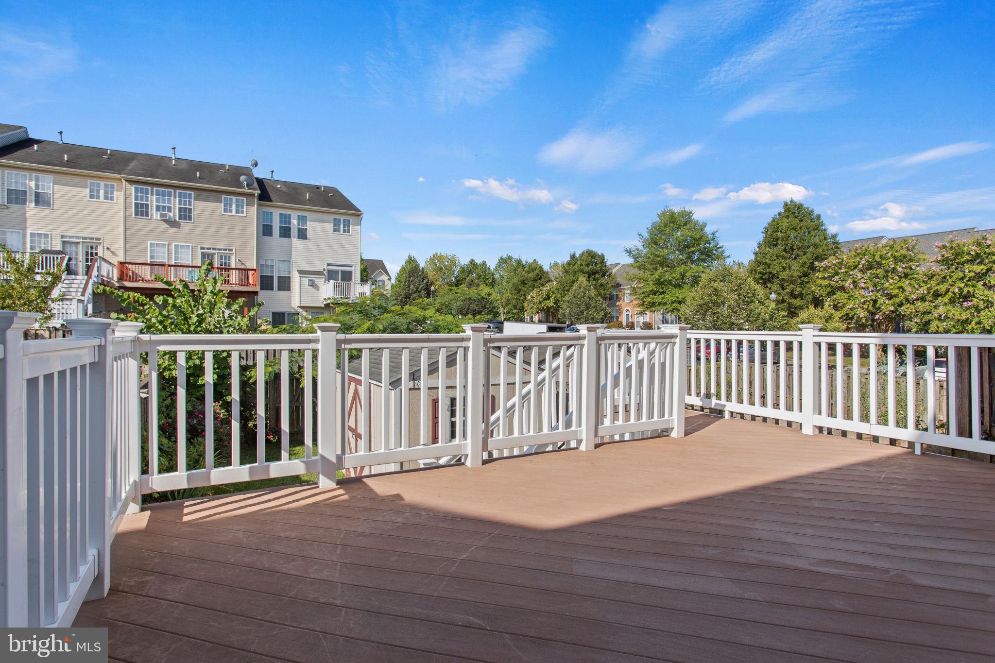 GALYN MANOR - Residential