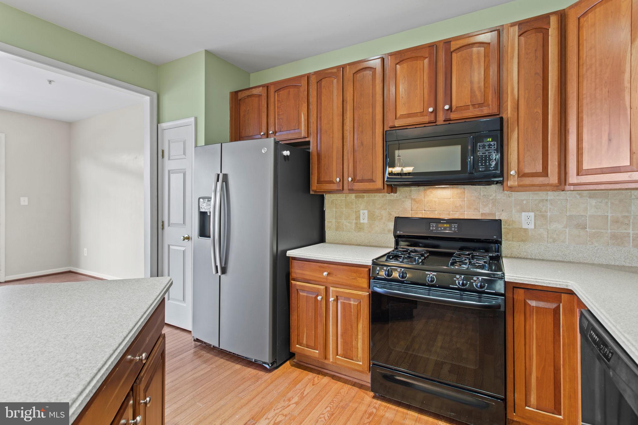 GALYN MANOR - Residential