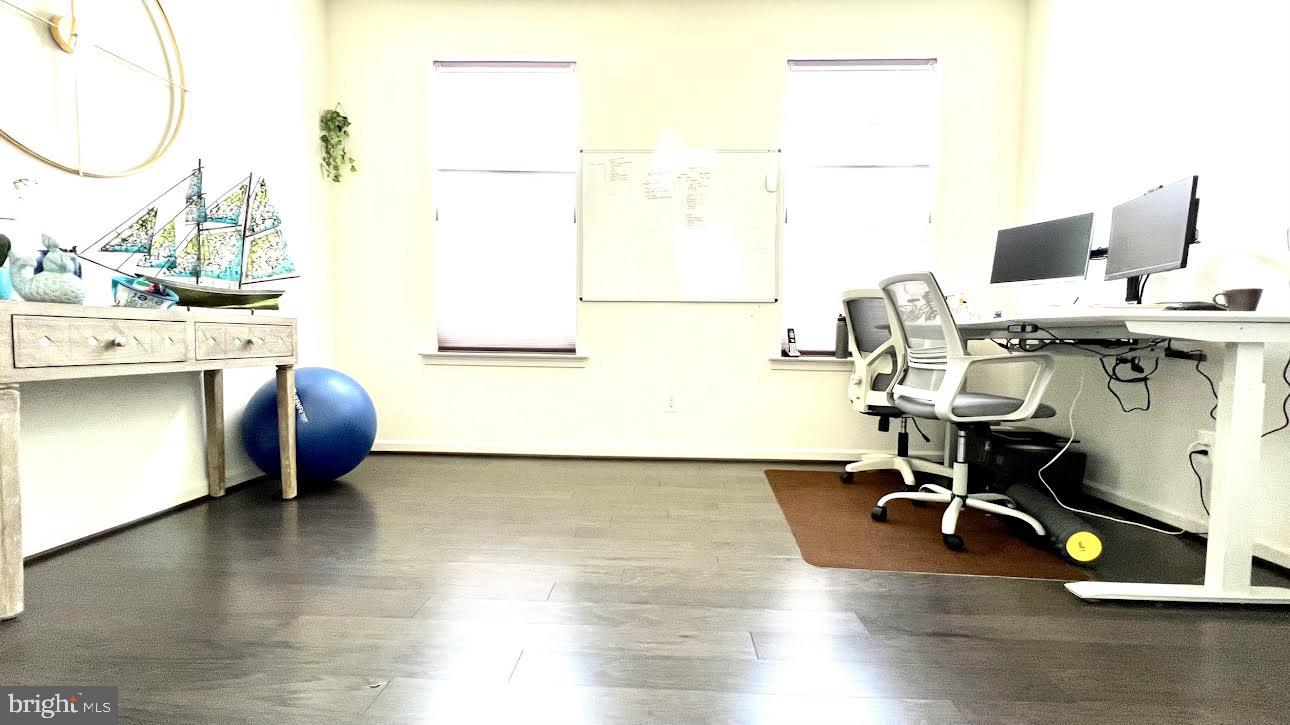 MORRIS PLACE - Residential Lease