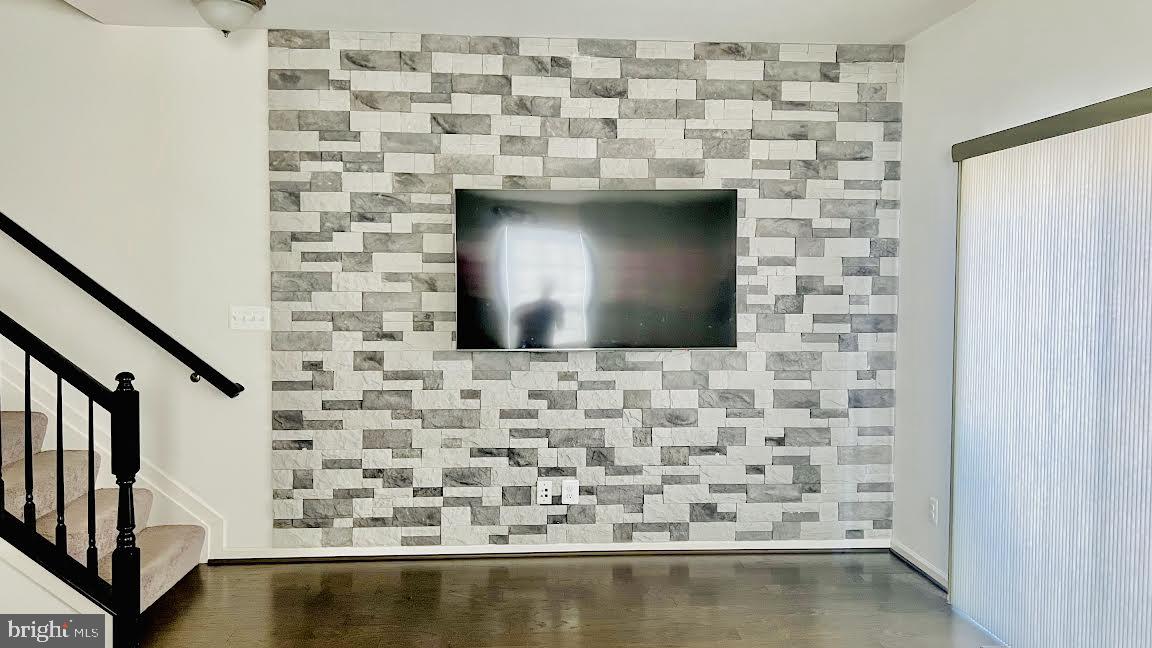 MORRIS PLACE - Residential Lease