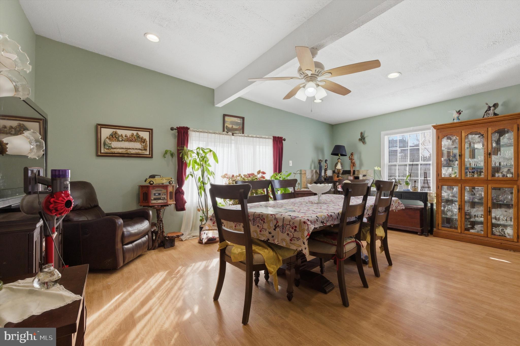 WHEATON WOODS - Residential