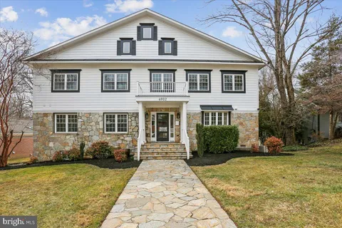 4902 Derussey Parkway, Chevy Chase, MD 20815 - #: MDMC2215744