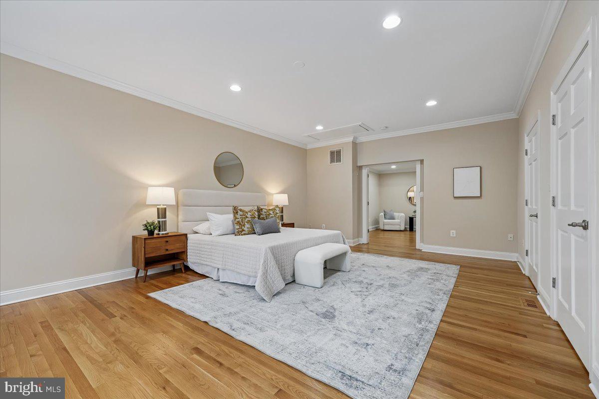 WEST CHEVY CHASE HEIGHTS - Residential