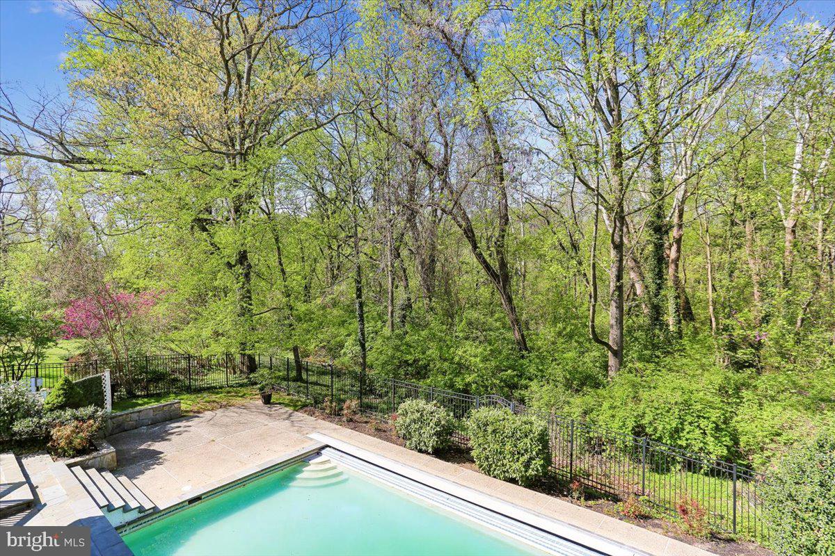 WEST CHEVY CHASE HEIGHTS - Residential
