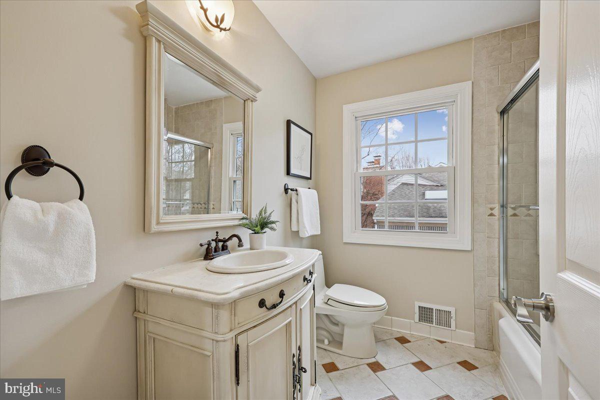 WEST CHEVY CHASE HEIGHTS - Residential