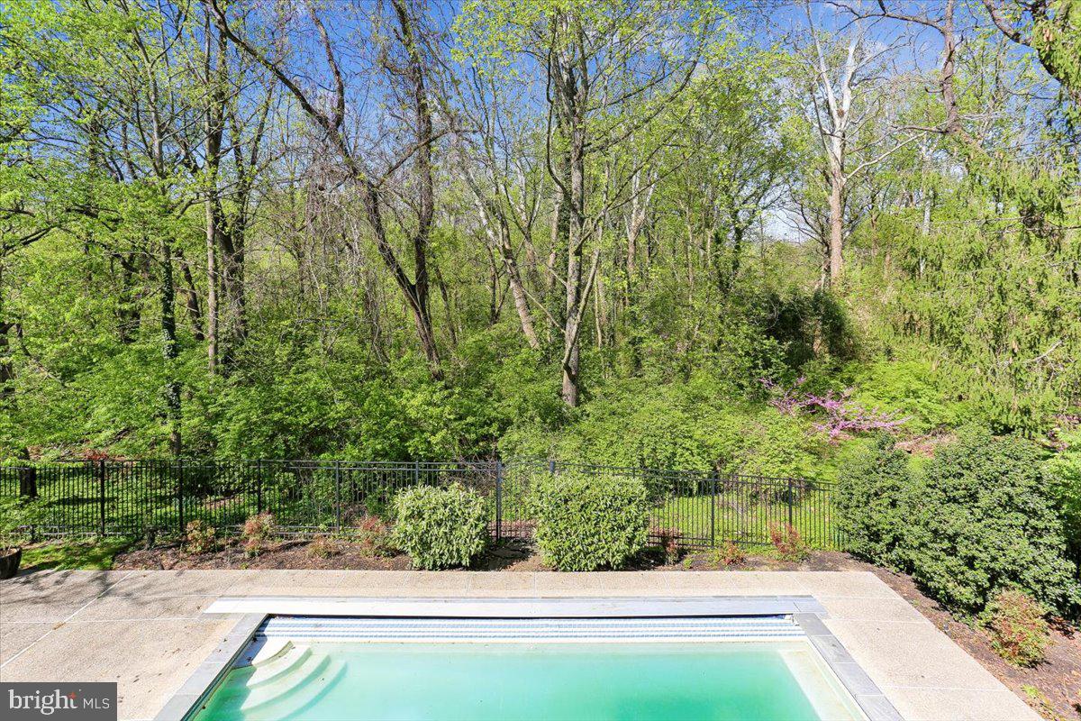 WEST CHEVY CHASE HEIGHTS - Residential