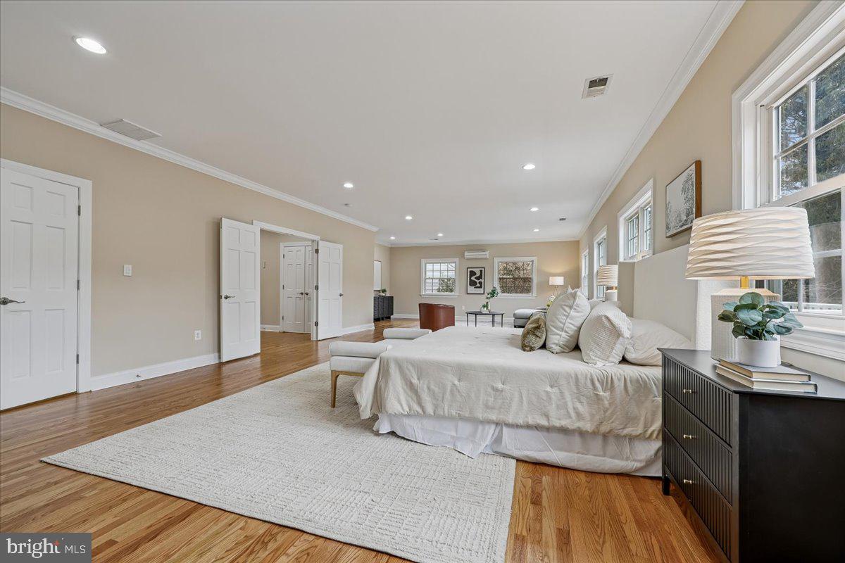 WEST CHEVY CHASE HEIGHTS - Residential