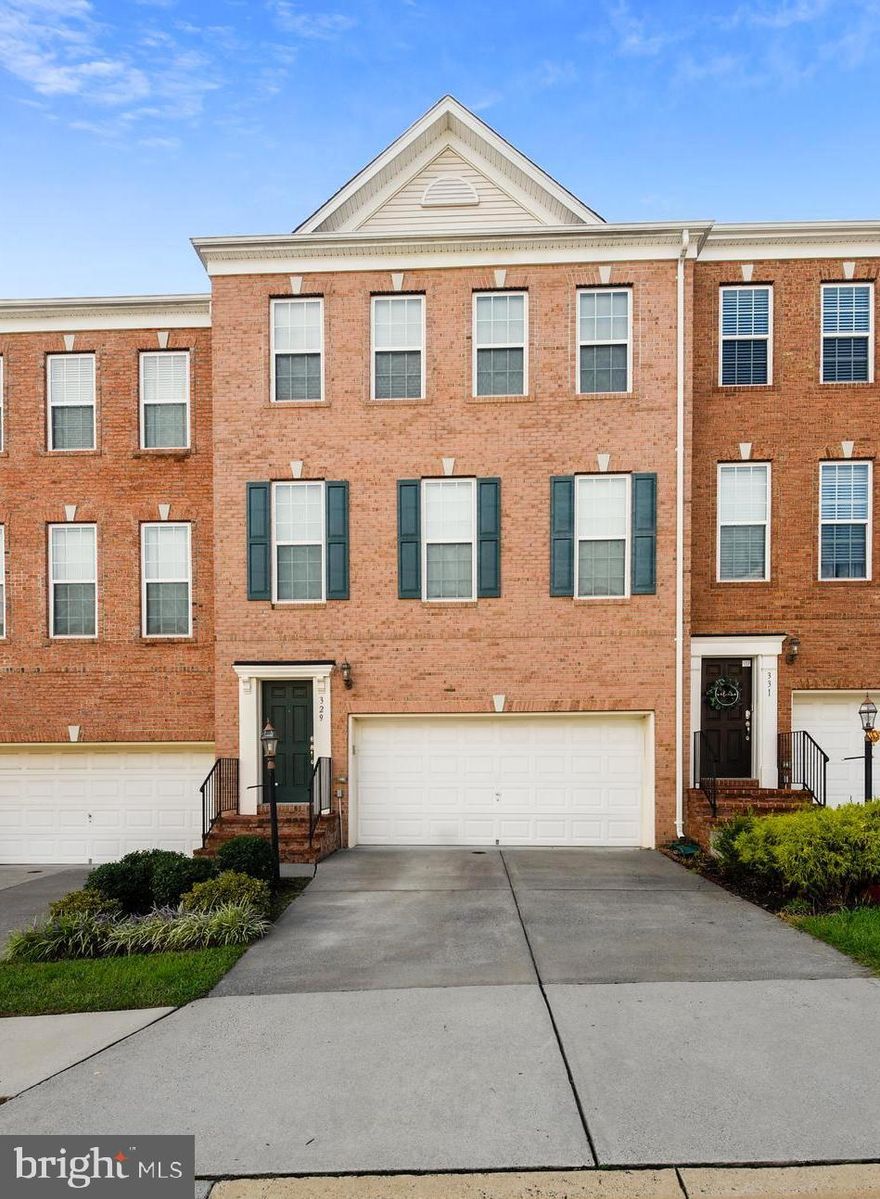 COME SEE THIS BRICK-FRONT STUNNER IN MUCH SOUGHT-AFTER KINCAID FOREST NEIGHBORHOOD!  ENJOY THE PRIVACY AND SAFETY OF A SMALL TIGHTKNIT COMMUNITY WITH ONE WAY ACCESS BUT WITH ALL THE AMMENITIES YOU DESIRE.  SURROUNDED BY LOCAL PARKS, BIKE PATHS AND 2 COMMUNITY POOLS AND TENNIS COURTS.  TAKE A SHORT WALK TO THE VILLAGE AT LEESBURG AND ENJOY SUMMER CONCERTS AND ALL YEAR-ROUND EVENTS.  NO NEED FOR PRIVATE SCHOOLS HERE!  INSIDE YOU WILL FIND THE SPACIOUS AND WELL-LIT KITCHEN WITH GRANITE COUNTER TOPS AND NEW APPLIANCES WHICH INCLUDE WASHER AND DRYER. ENJOY THE SUN IN THE BREAKFAST ROOM AND A MOVIE IN THE LARGE FAMILY ROOM NEXT TO YOUR KITCHEN. ROOMS ARE LARGE AND SPACIOUS WITH WALK-IN CLOSETS AND PLENTY OF STORAGE.  WASHER AND DRYER ARE CONVINIENTLY LOCATED ON UPPER LEVEL. THE LOWER LEVEL HAS A FAMILY ROOM AND A SEPARATE DEN OR OFFICE THAT IS ROUGH-IN READY FOR YOUR 4TH FULL BATH.  RELAX IN YOUR LARGE YARD AND ENJOY THE QUIET SOUNDS OF NATURE AS NO ONE IS BEHIND YOU!  COME SEE US; THIS ONE IS SURE TO GO FAST.