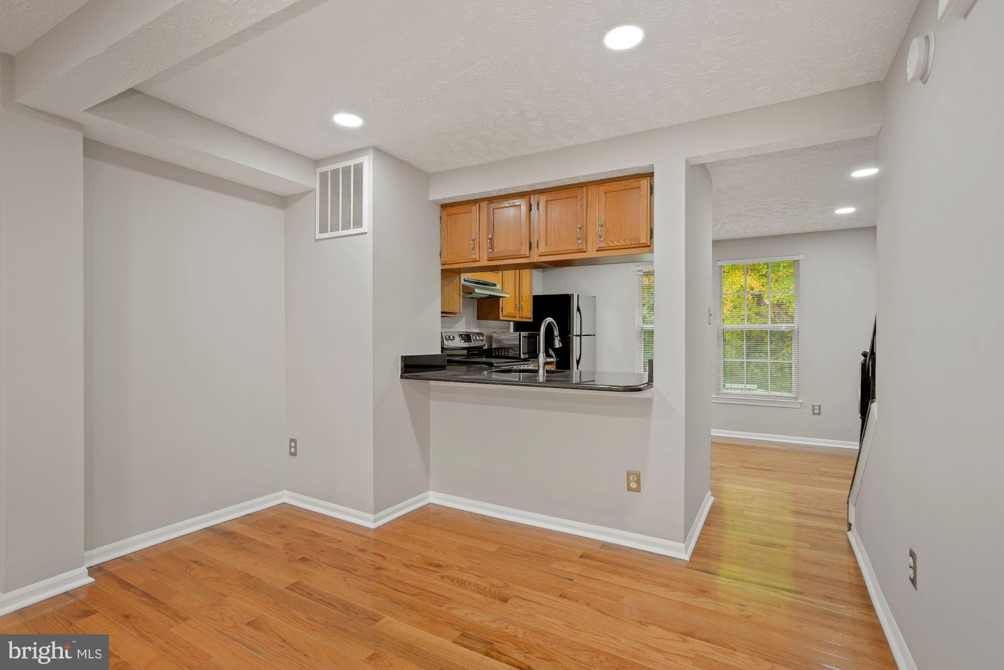 WOODCREST CLUSTER - Residential Lease