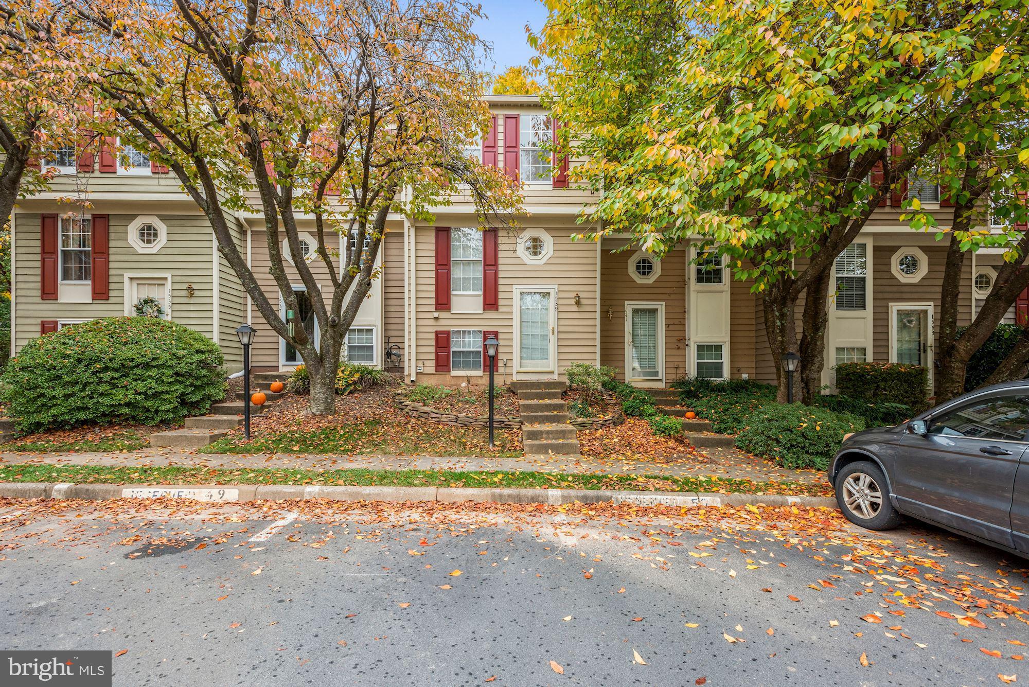 WOODCREST CLUSTER - Residential Lease