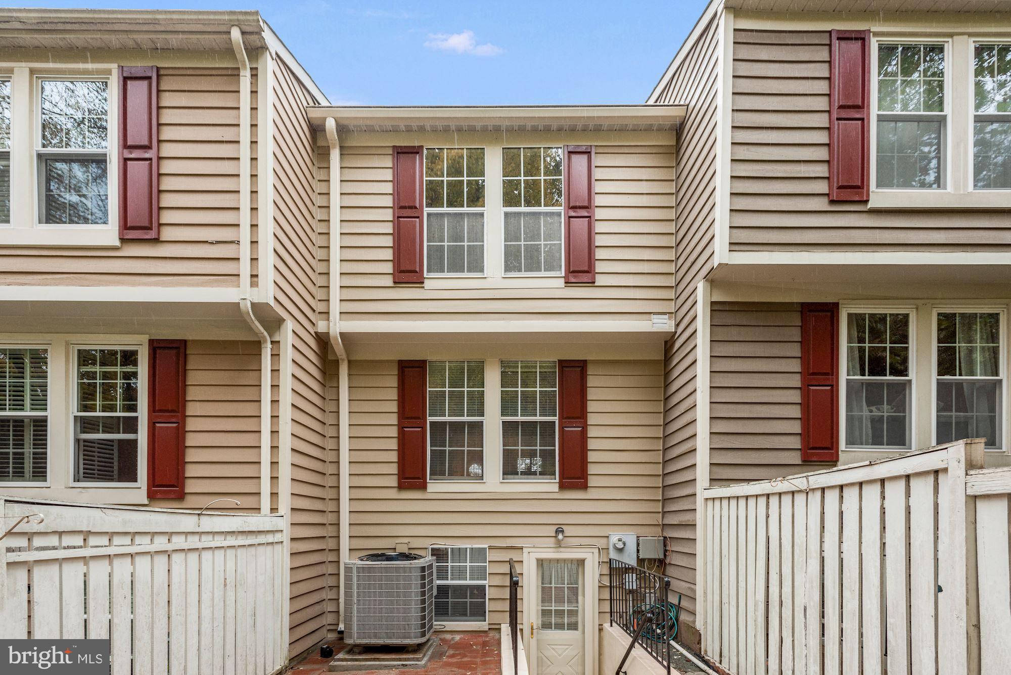 WOODCREST CLUSTER - Residential Lease