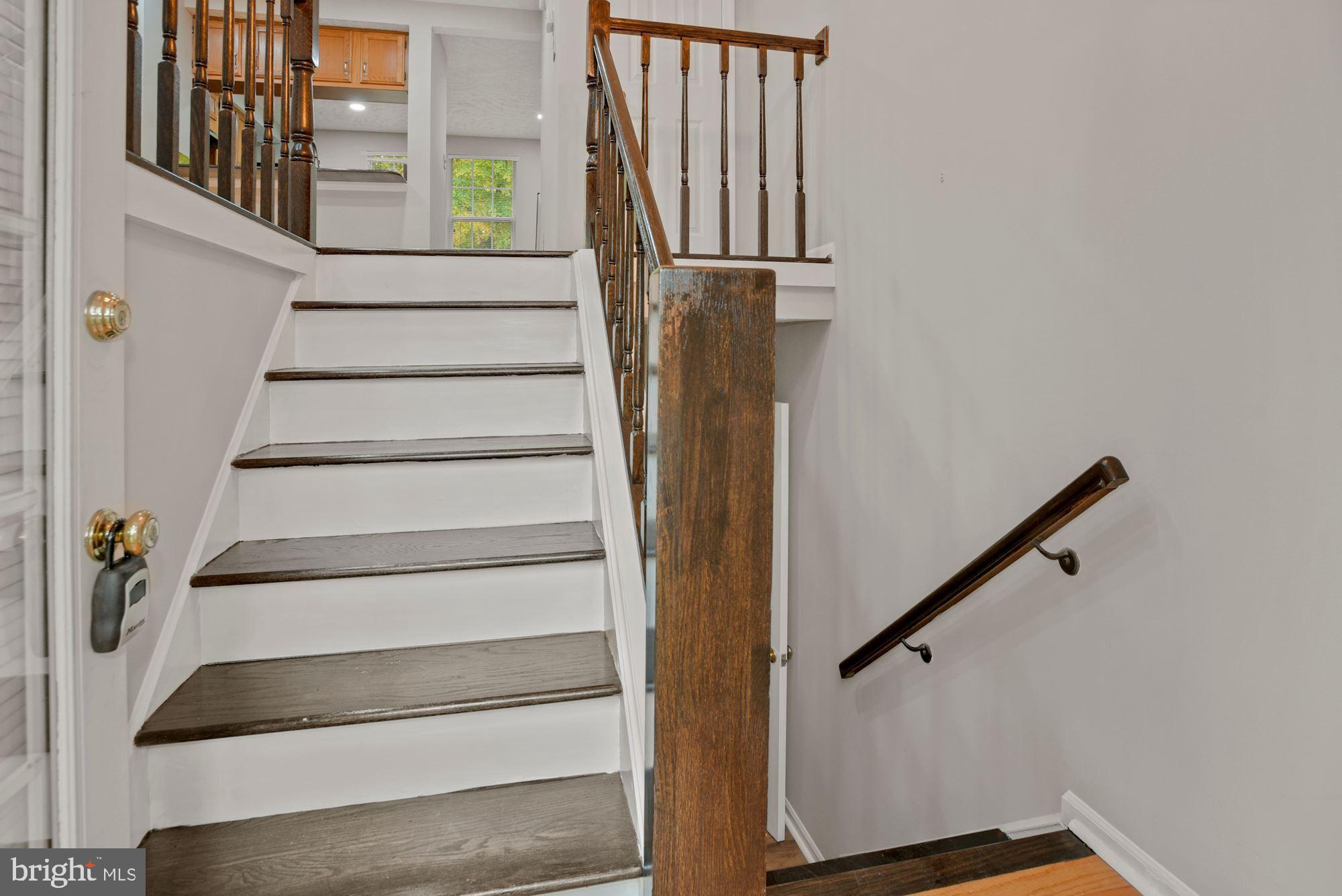 WOODCREST CLUSTER - Residential Lease