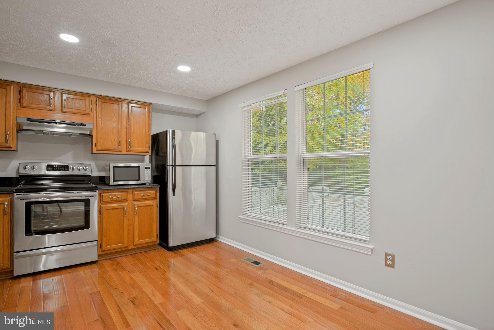 WOODCREST CLUSTER - Residential Lease