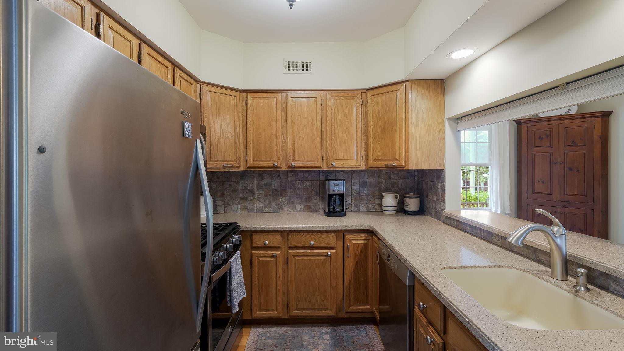 ALLISON COURT - Residential