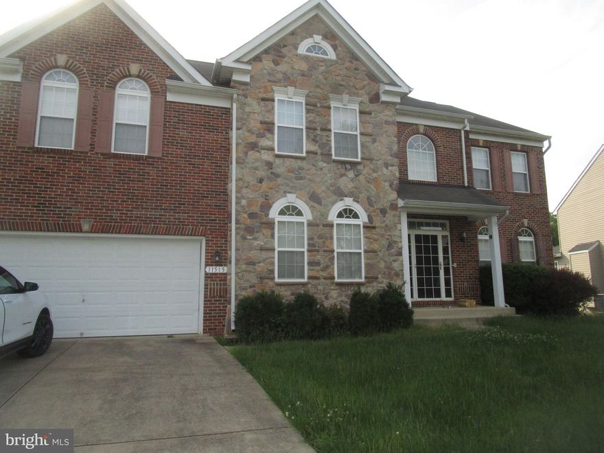 Very nice home. Detached. 4 Bedrooms 2.5 Bath, Huge Primary Bedroom with sitting area and Fireplace.  Living Room, Dining Room, Office, Family Room and Extra Large Kitchen area.   2 car garage. 
  Sorry, no pets allowed. No inside smoking.