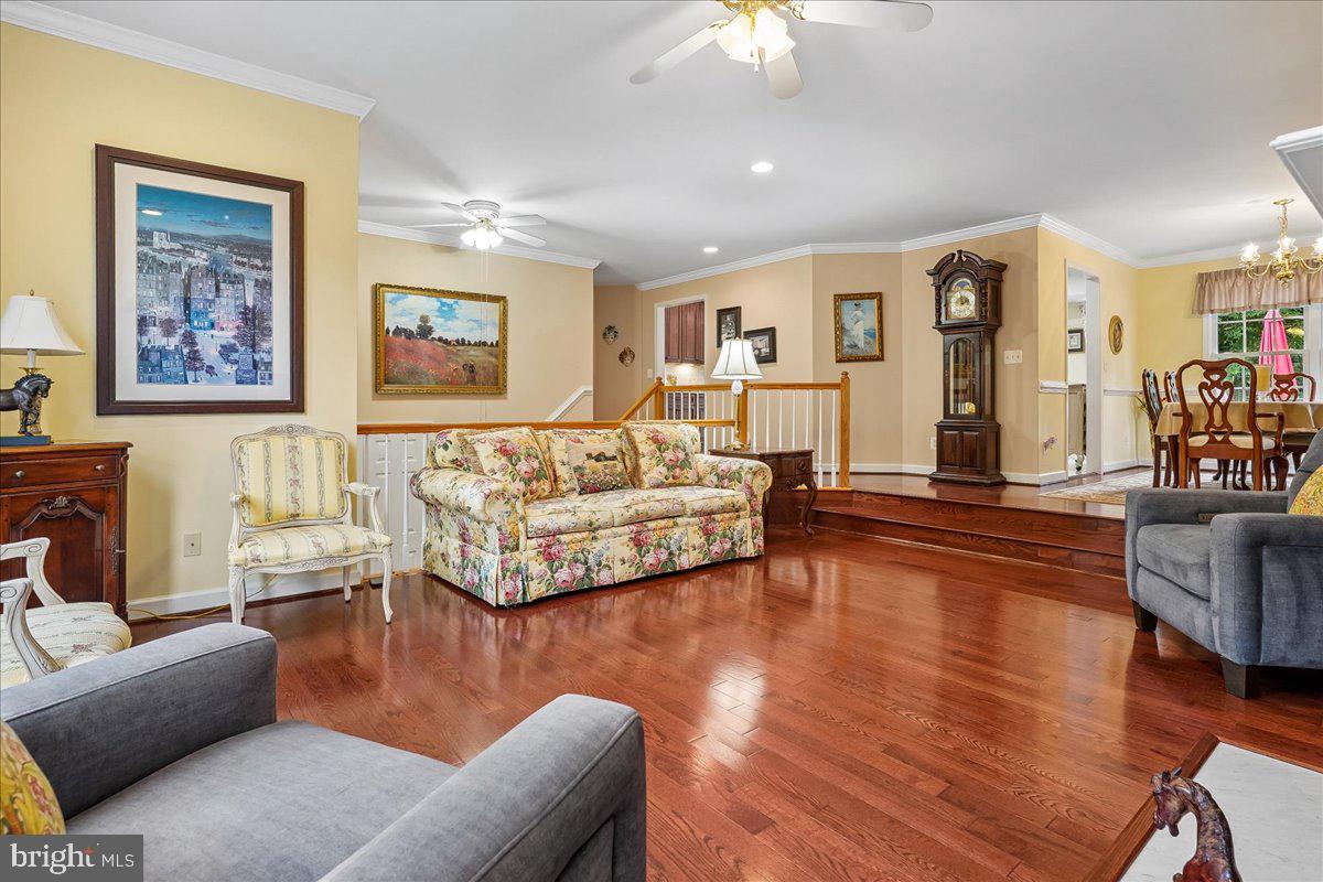 15918 EDGEWOOD DRIVE