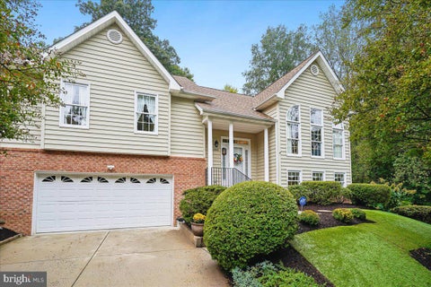 Photo of 15918 Edgewood Drive, DUMFRIES, VA 22025 (MLS # VAPW2130546)