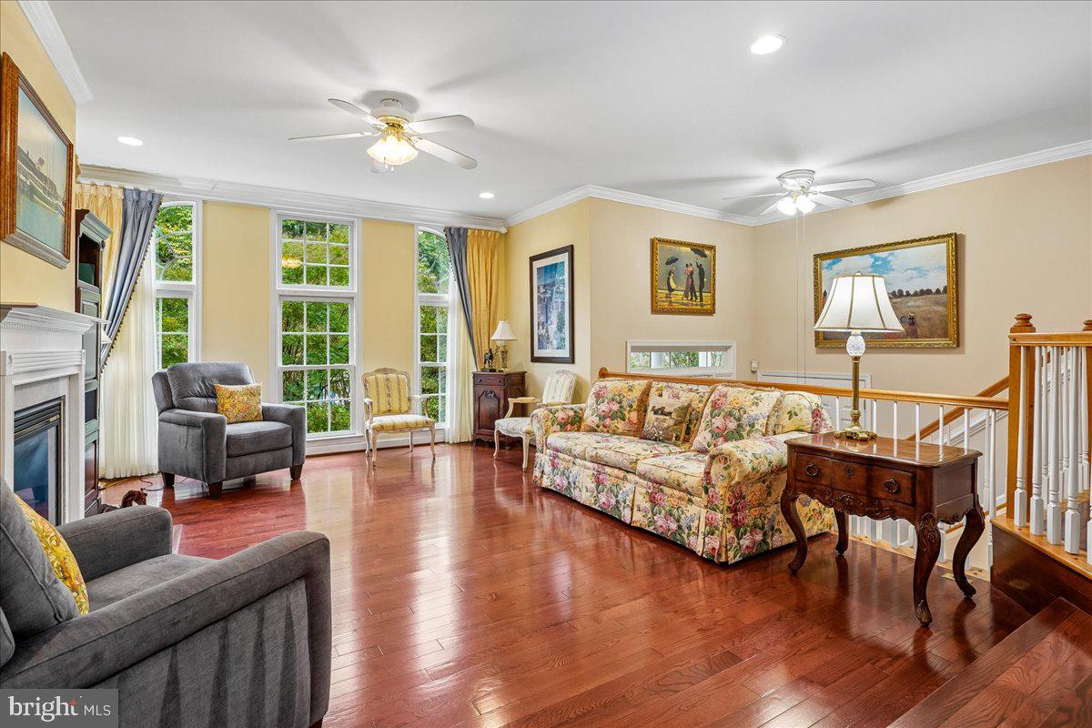 15918 EDGEWOOD DRIVE