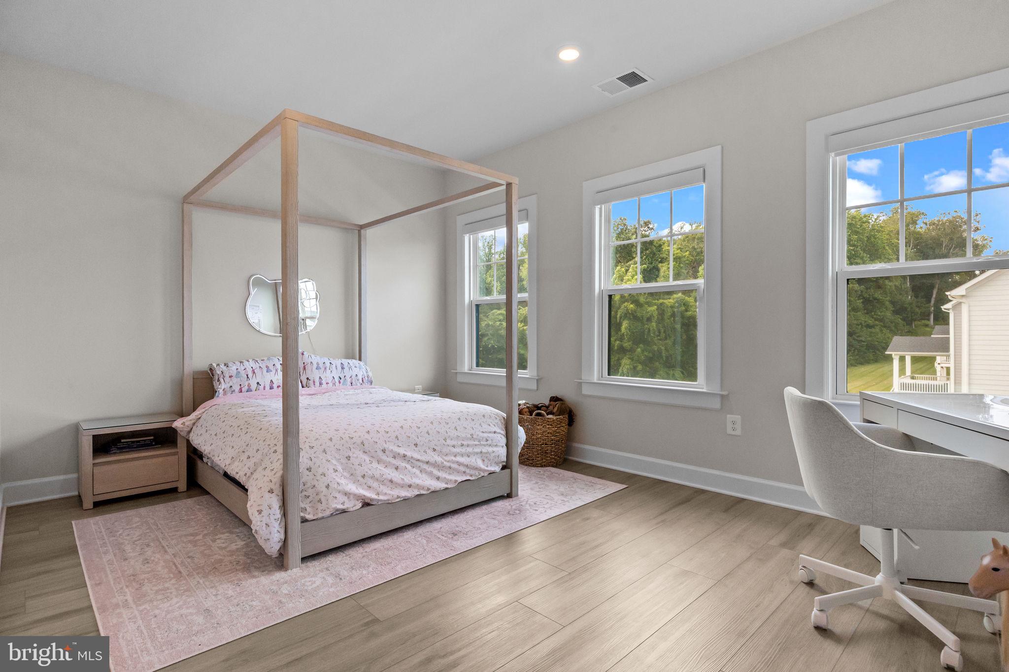 MAYFIELD - Residential