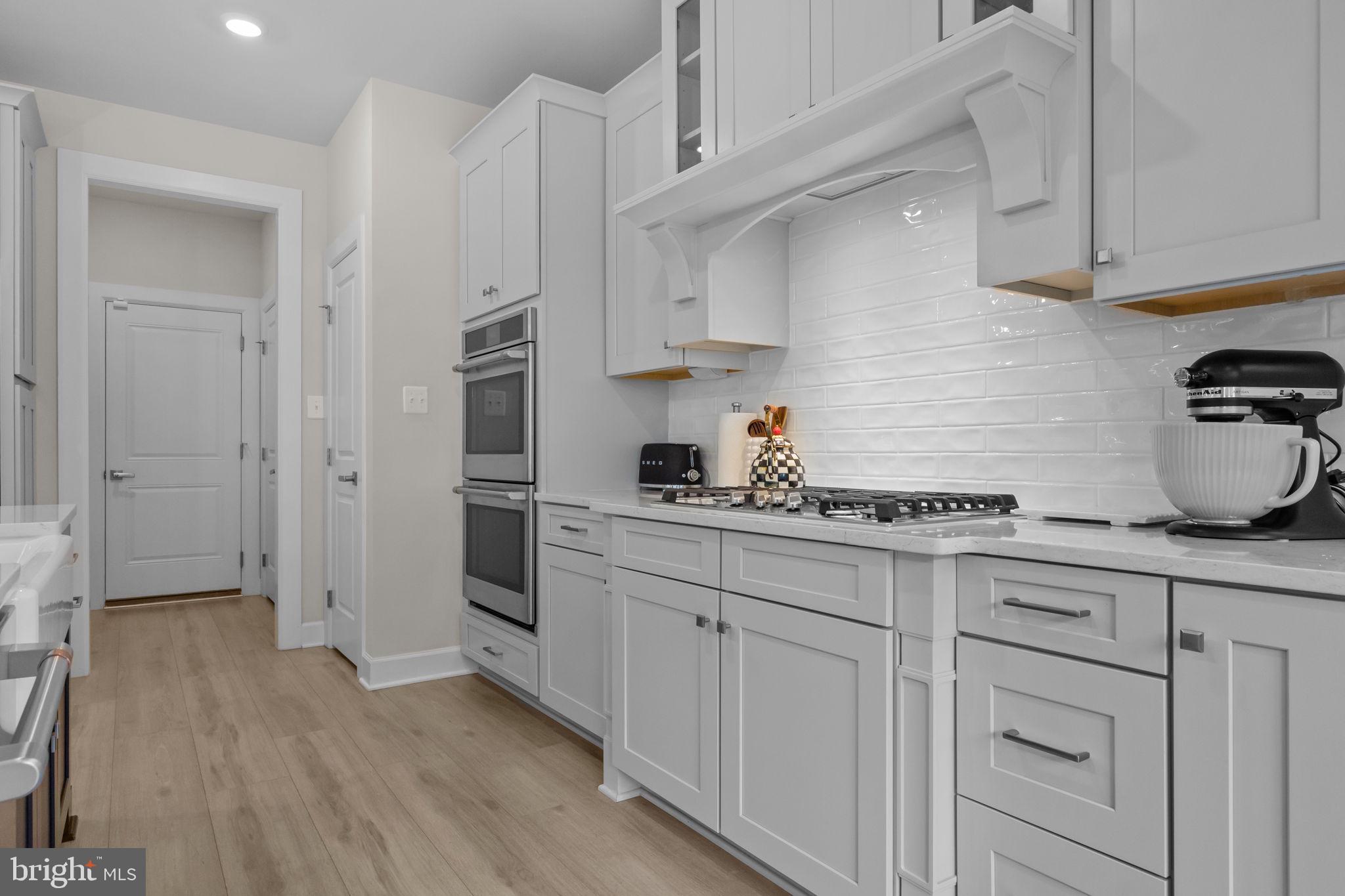 MAYFIELD - Residential