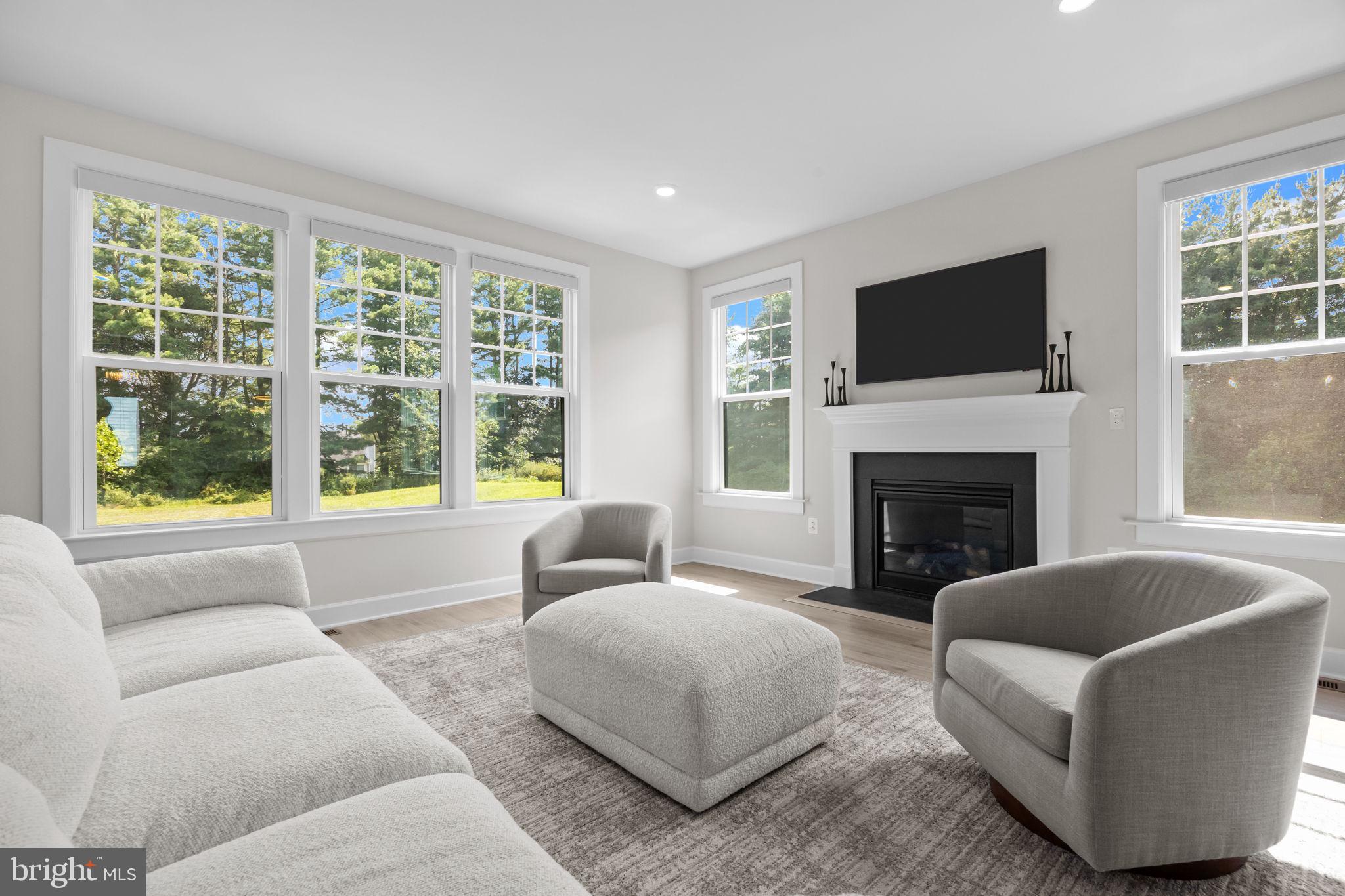 MAYFIELD - Residential