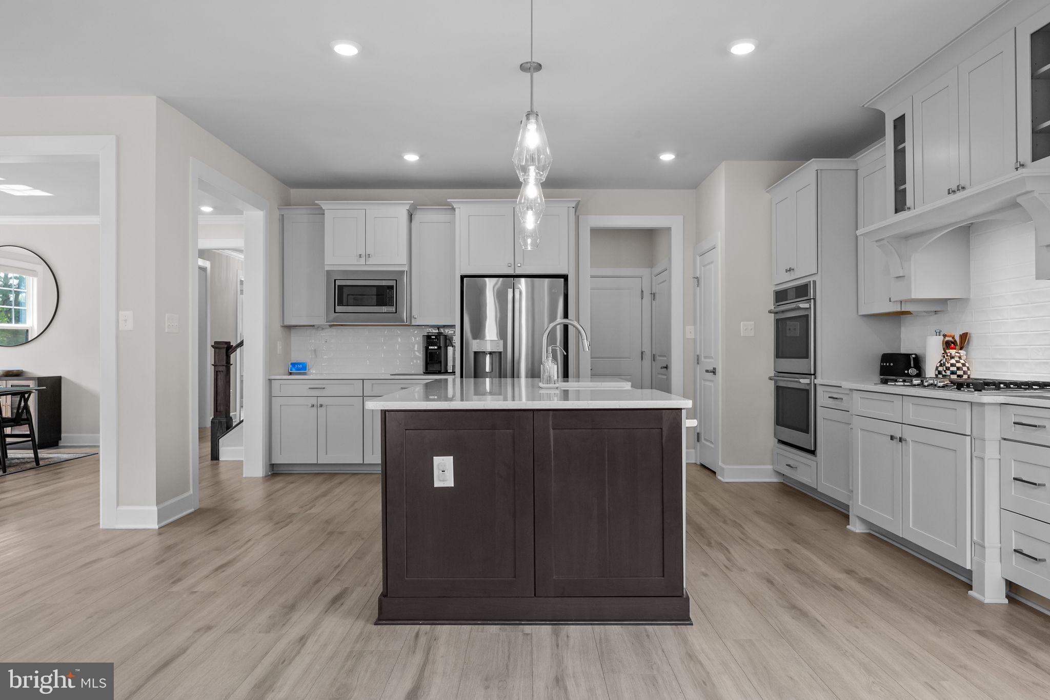 MAYFIELD - Residential