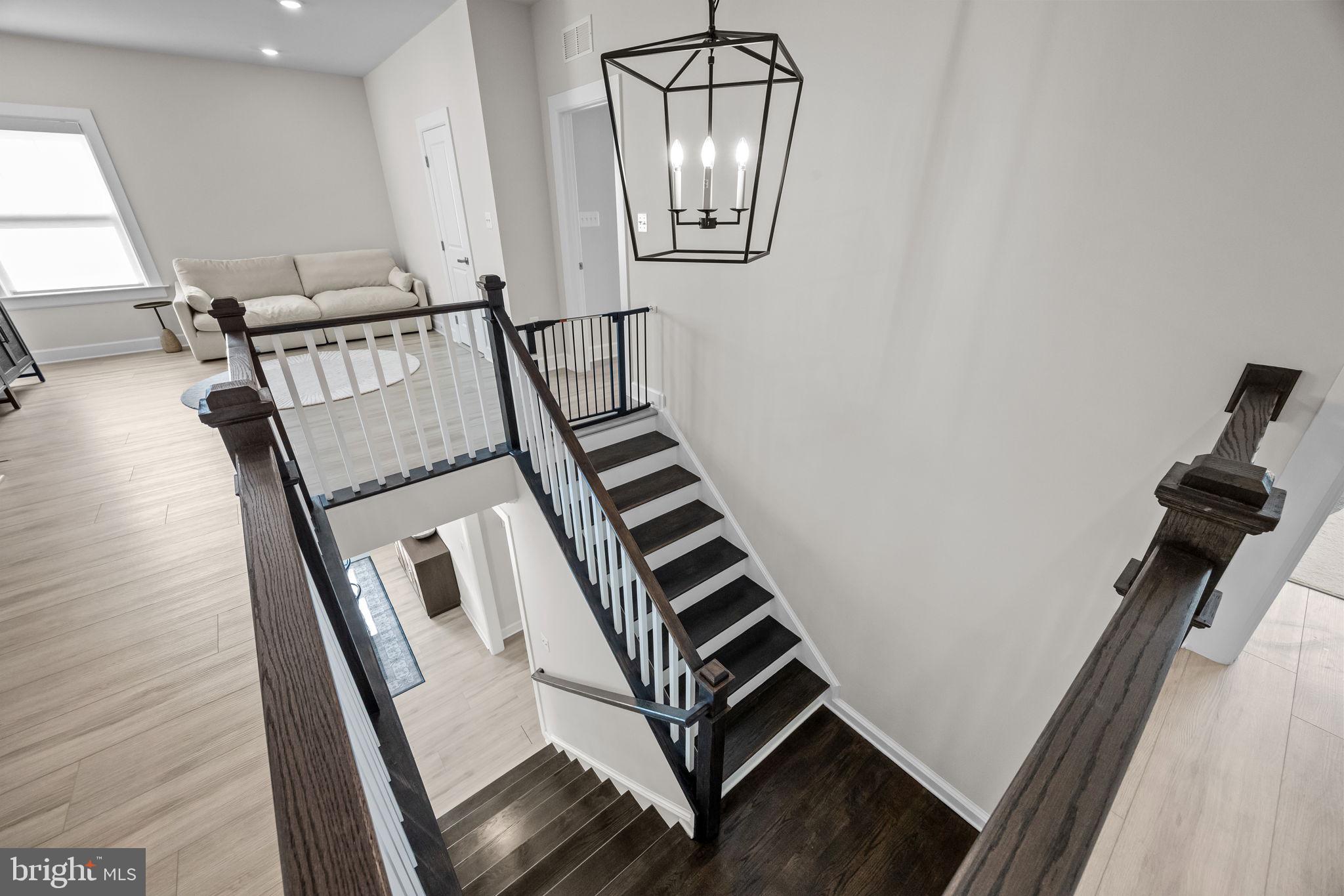 MAYFIELD - Residential