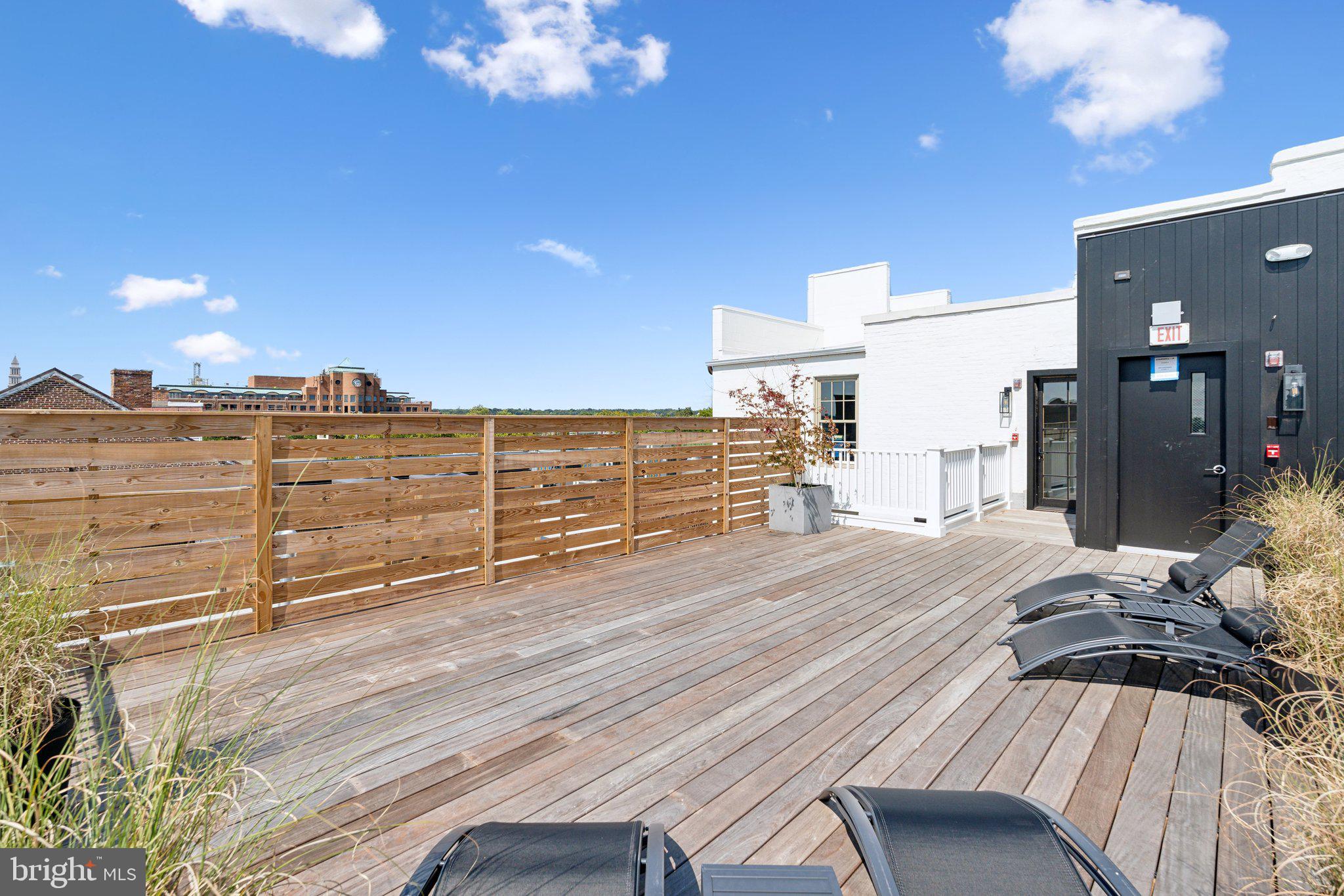 OLD TOWN ALEXANDRIA - Residential Lease