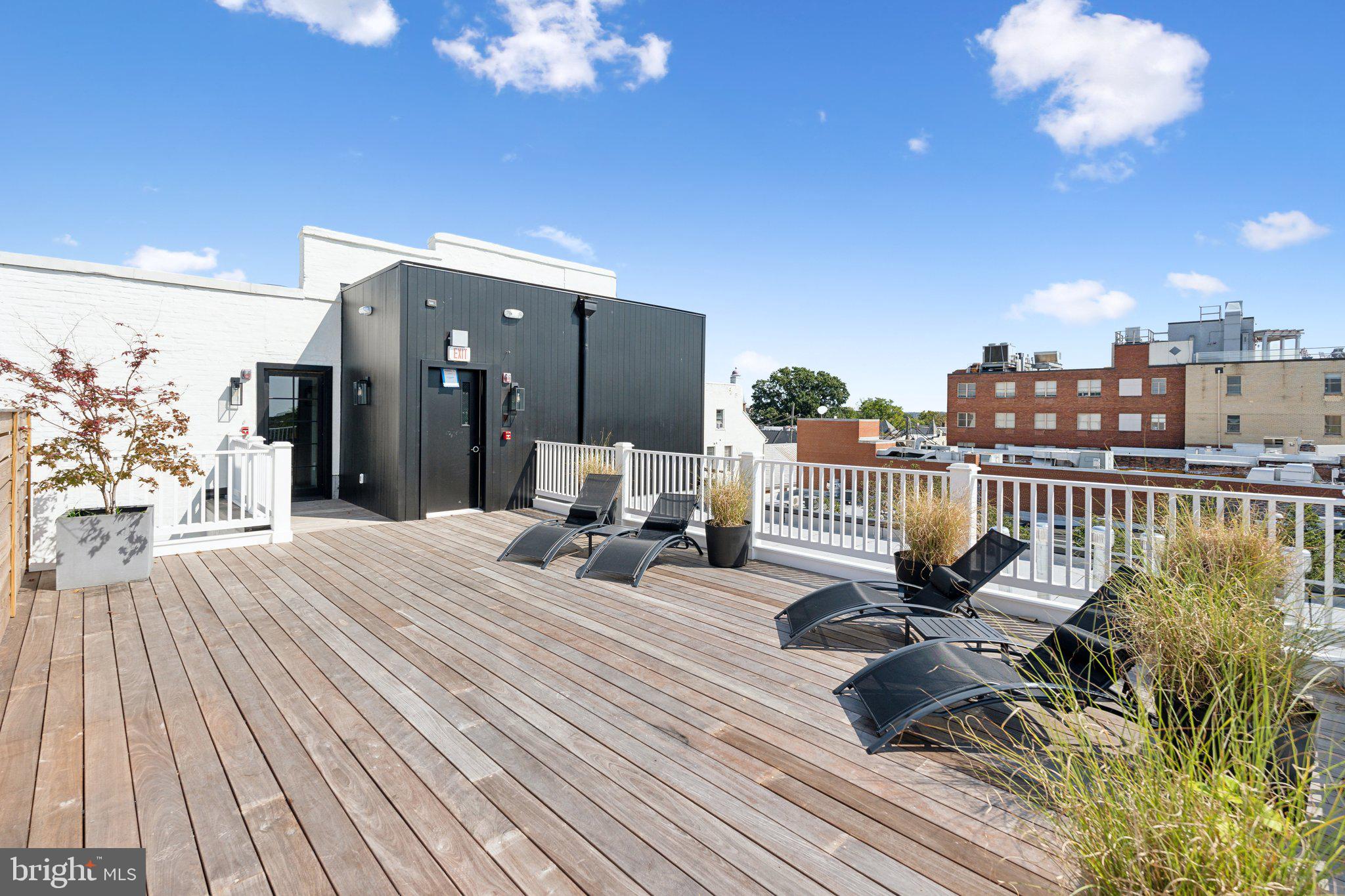 OLD TOWN ALEXANDRIA - Residential Lease