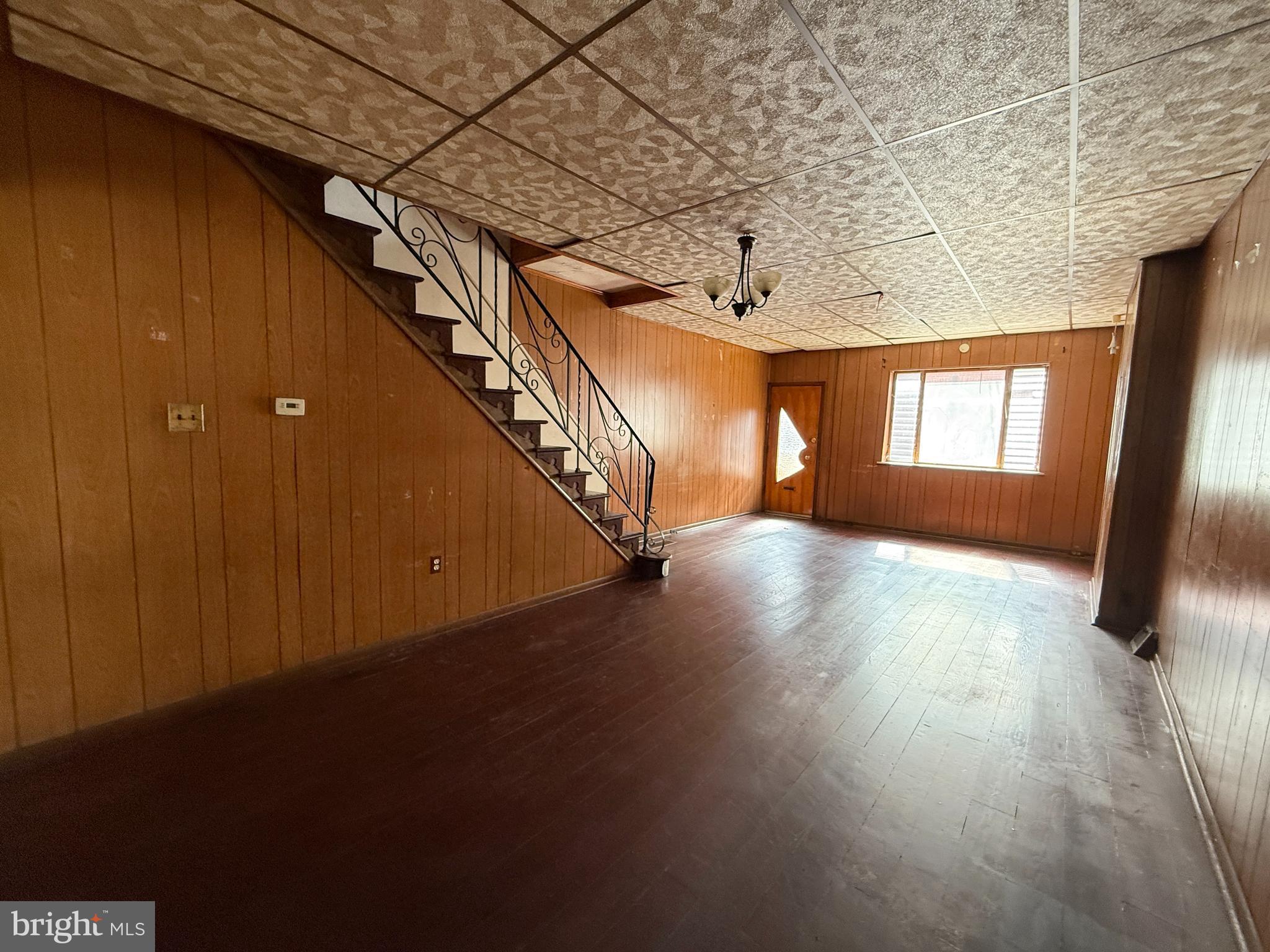 LOWER MOYAMENSING - Residential