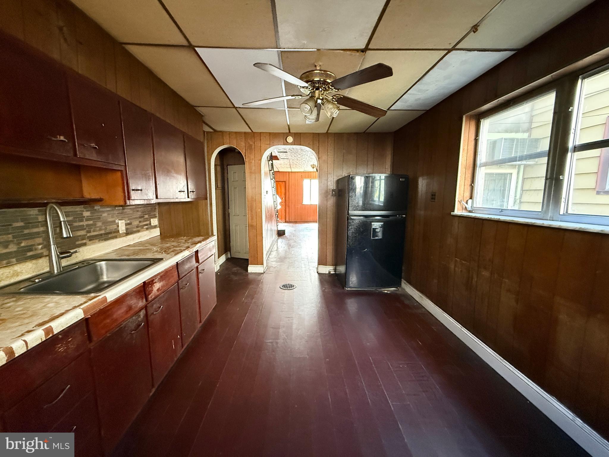 LOWER MOYAMENSING - Residential