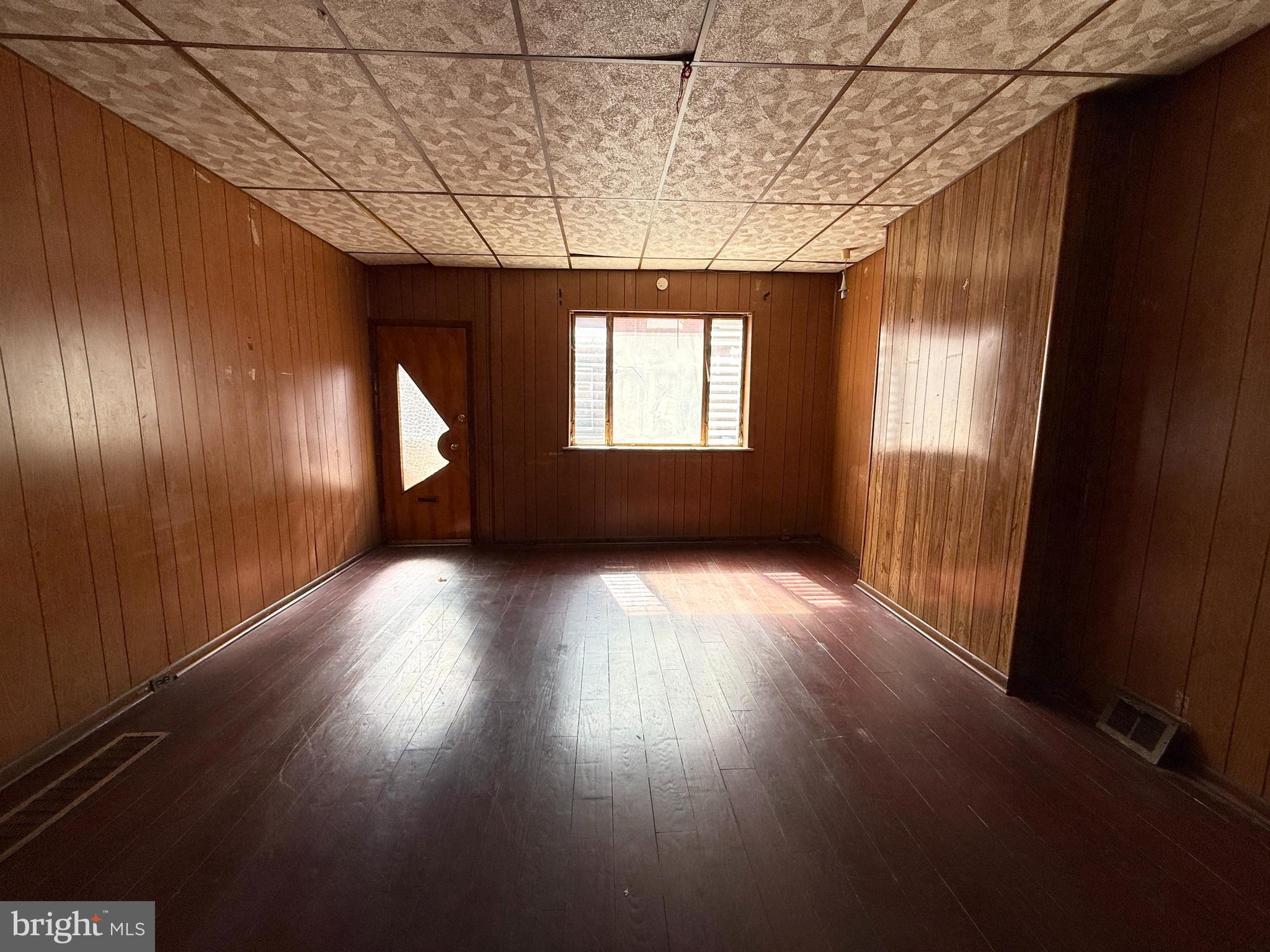 LOWER MOYAMENSING - Residential