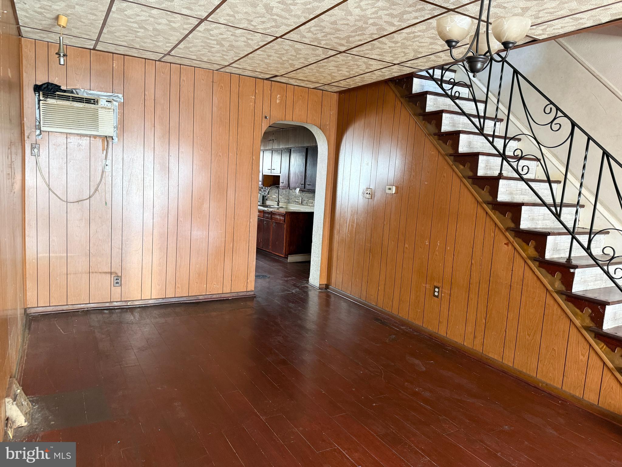 LOWER MOYAMENSING - Residential