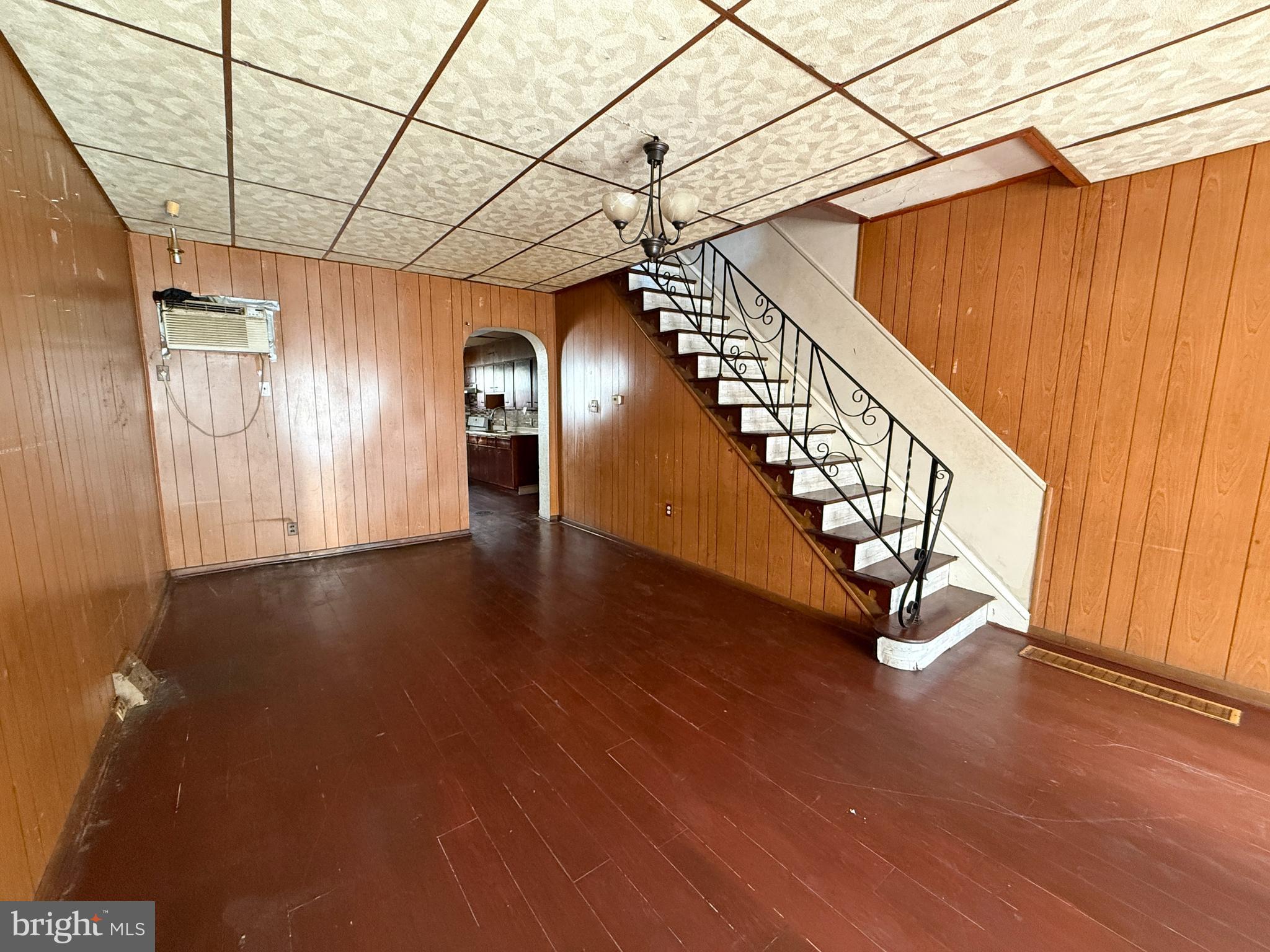 LOWER MOYAMENSING - Residential