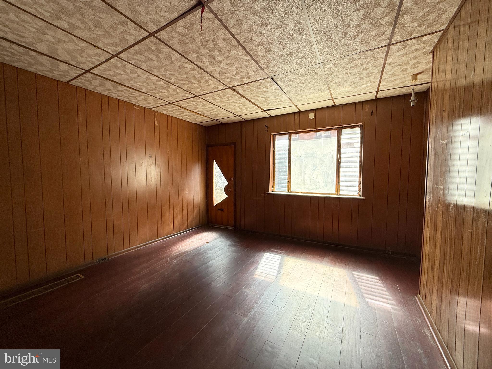 LOWER MOYAMENSING - Residential